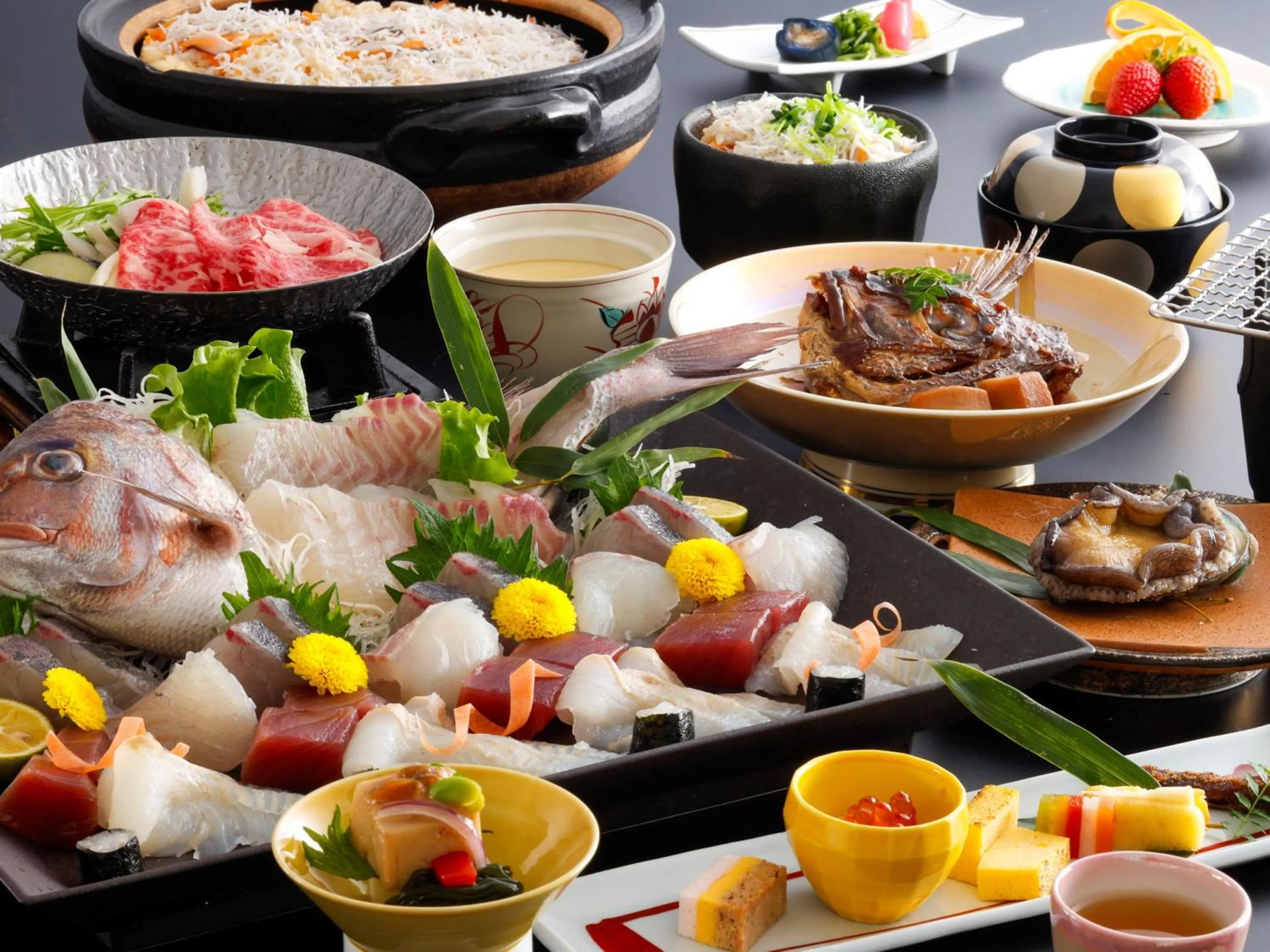 Restaurant/places to eat in Awaji International Hotel The Sunplaza