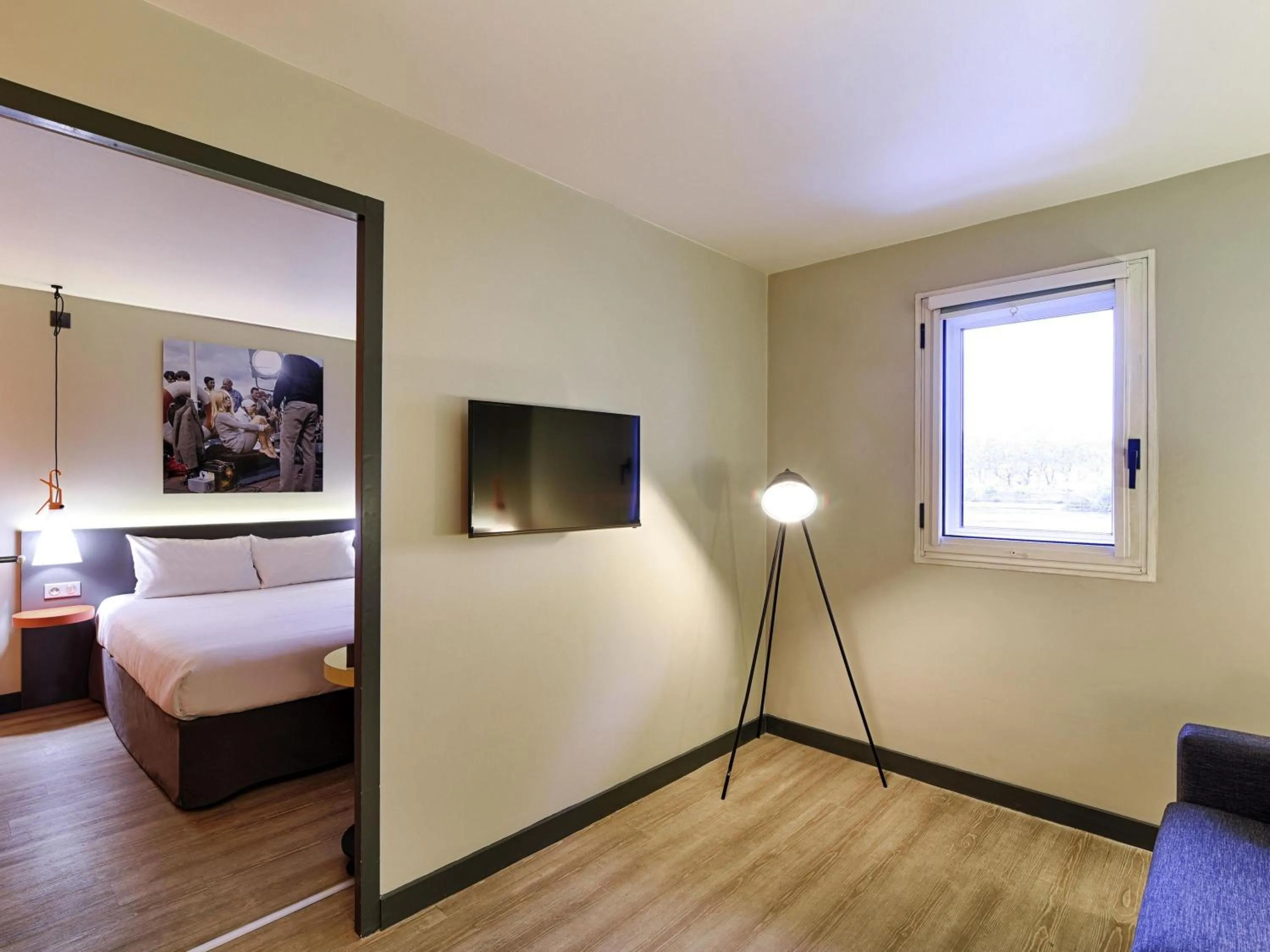 Bedroom, Bed in ibis Styles Lyon Centre Confluence