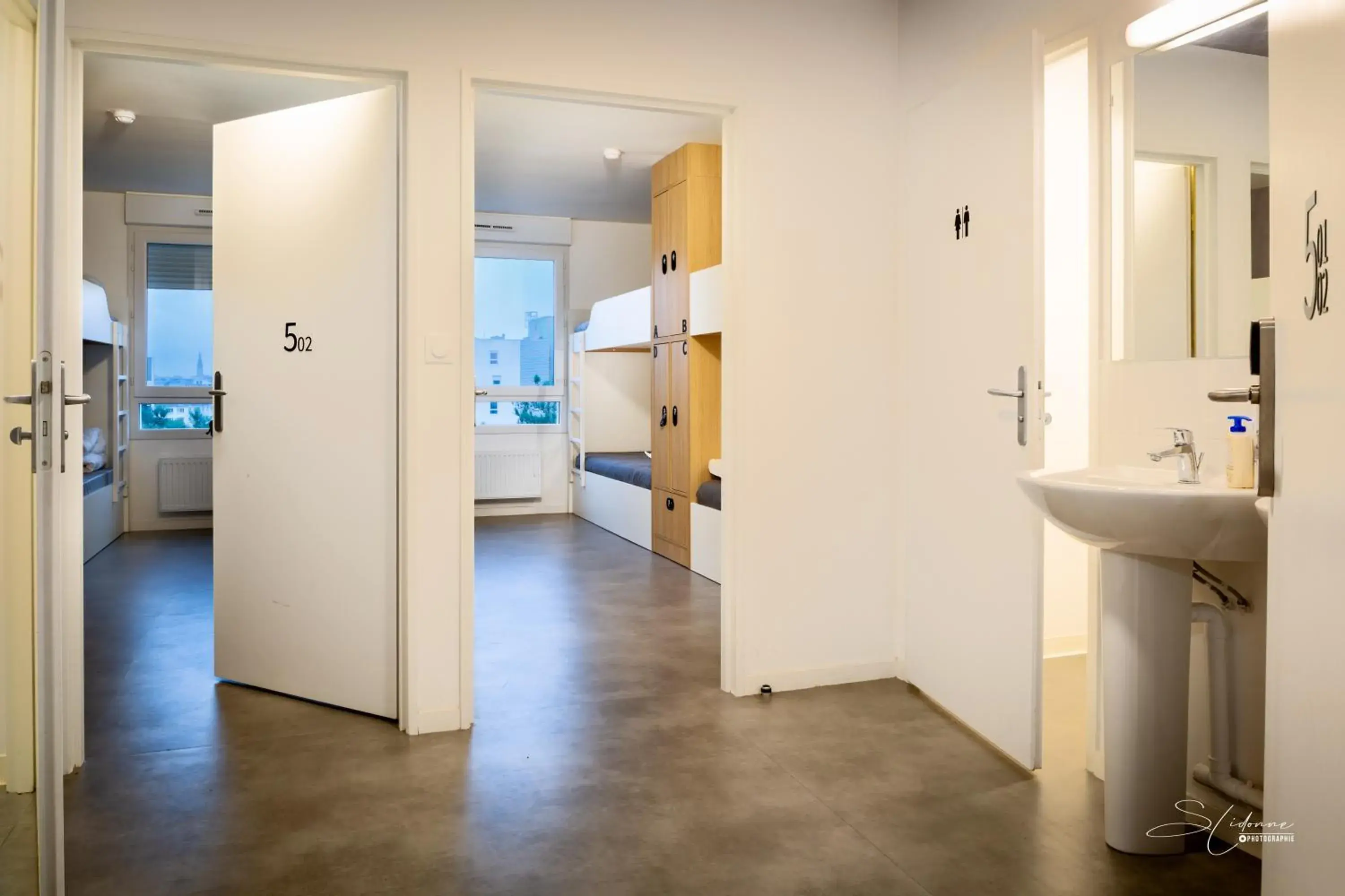 Bed in 4-Bed Female Dormitory Room in Le Spot CIS Nantes Bed in 4-Bed Female Dormitory Room in Le Spot CIS Nantes