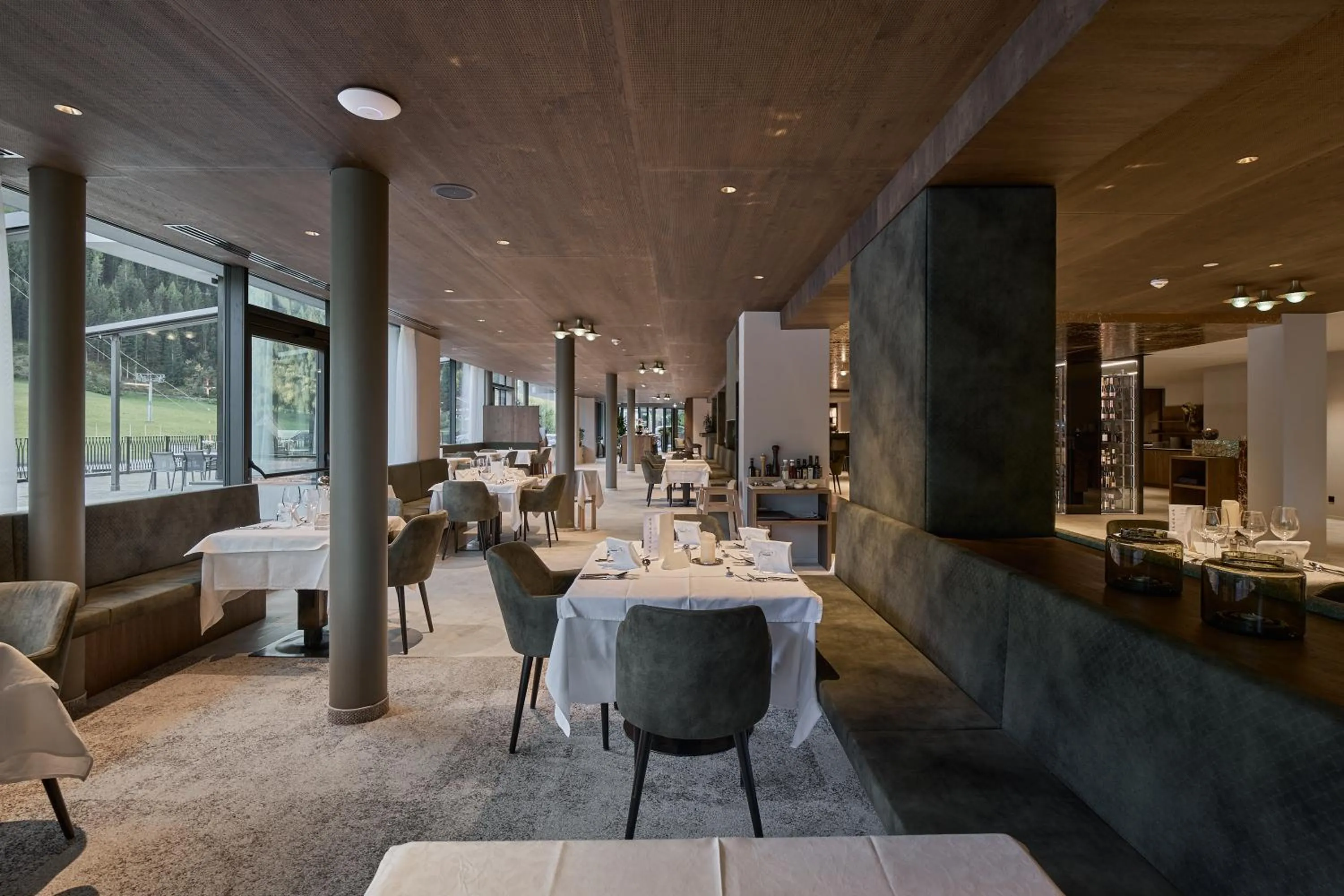 Restaurant/places to eat in Berghotel