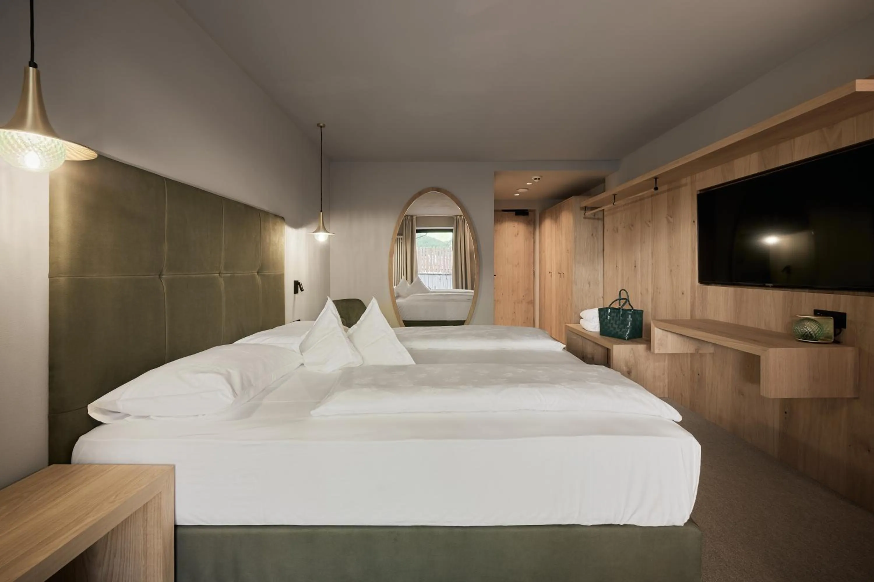 Photo of the whole room, Bed in Berghotel