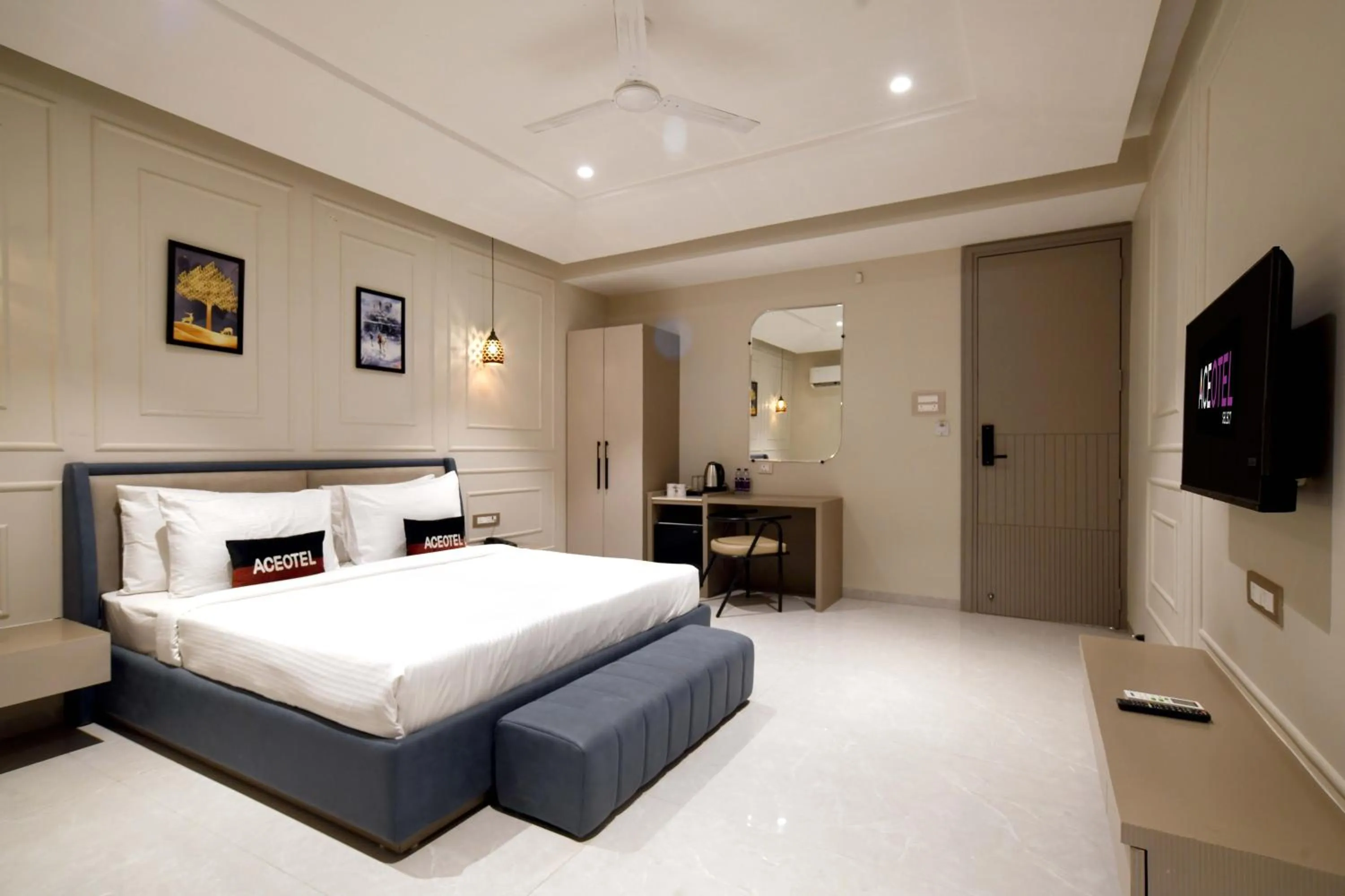 Bed in Aceotel Select Tulsi Vijay Nagar- A Luxury Boutique Hotel
