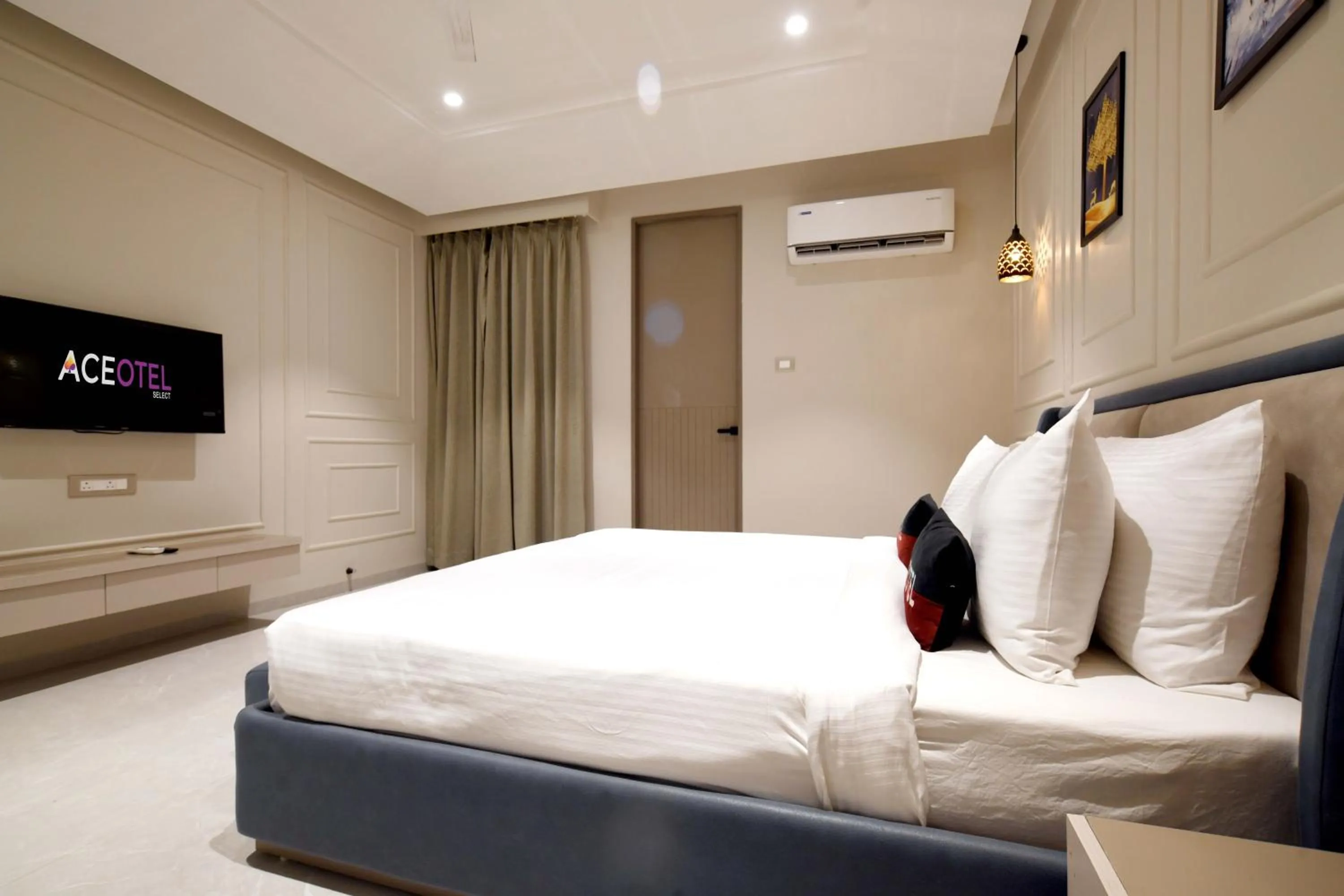 TV and multimedia, Bed in Aceotel Select Tulsi Vijay Nagar- A Luxury Boutique Hotel
