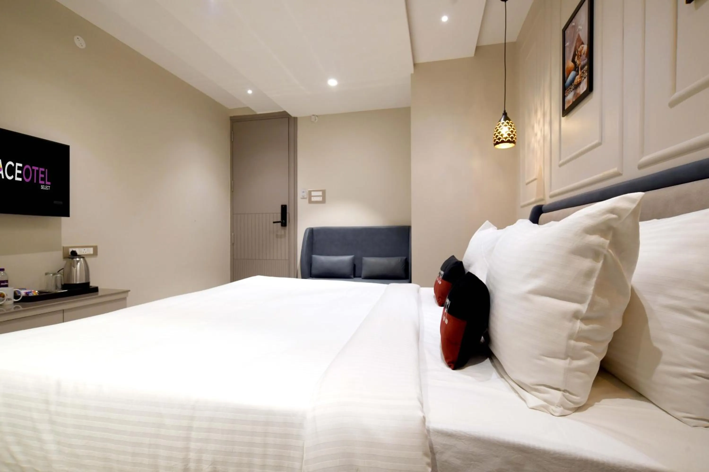 Bed in Aceotel Select Tulsi Vijay Nagar- A Luxury Boutique Hotel