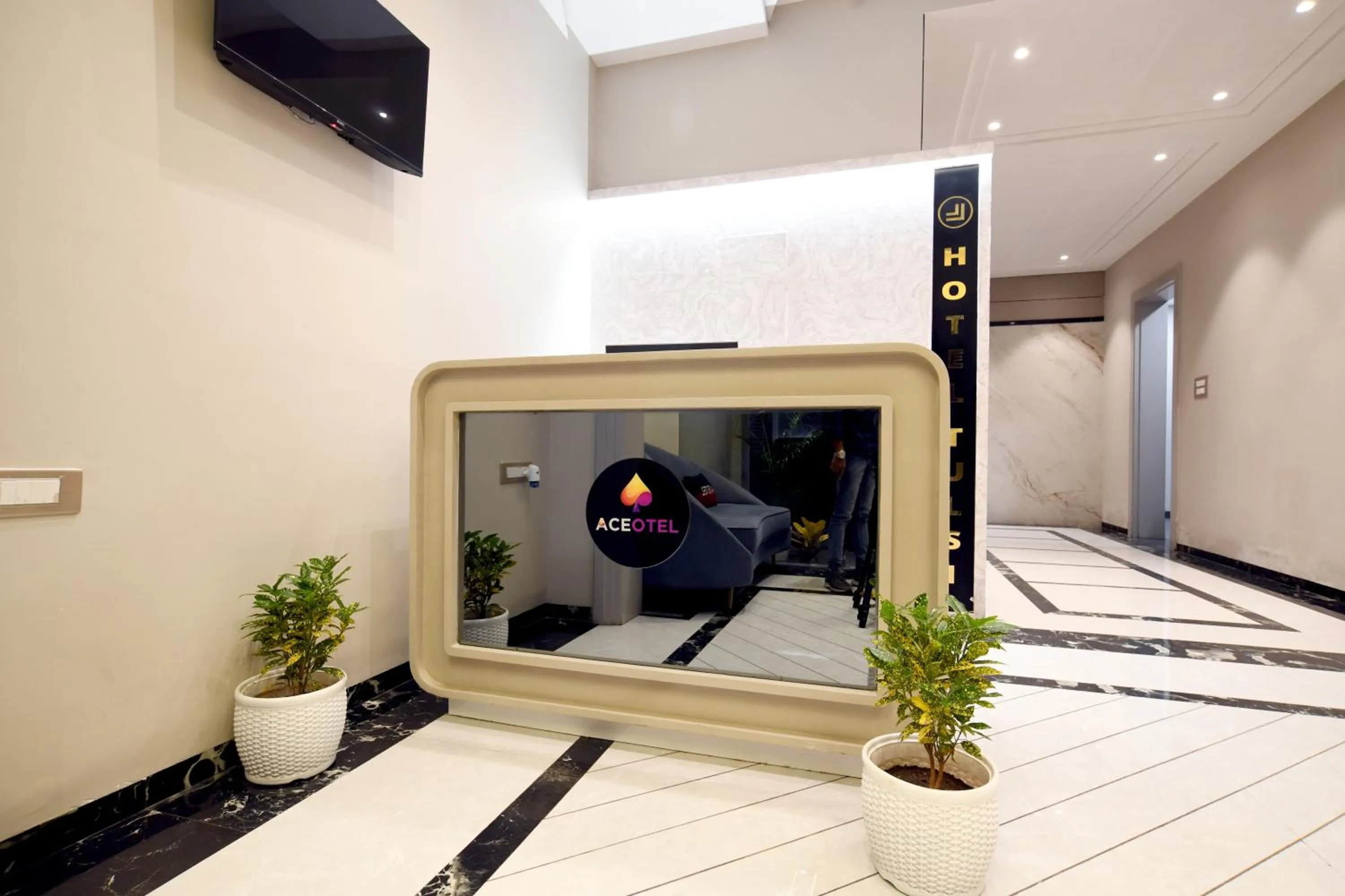 Lobby or reception in Aceotel Select Tulsi Vijay Nagar- A Luxury Boutique Hotel