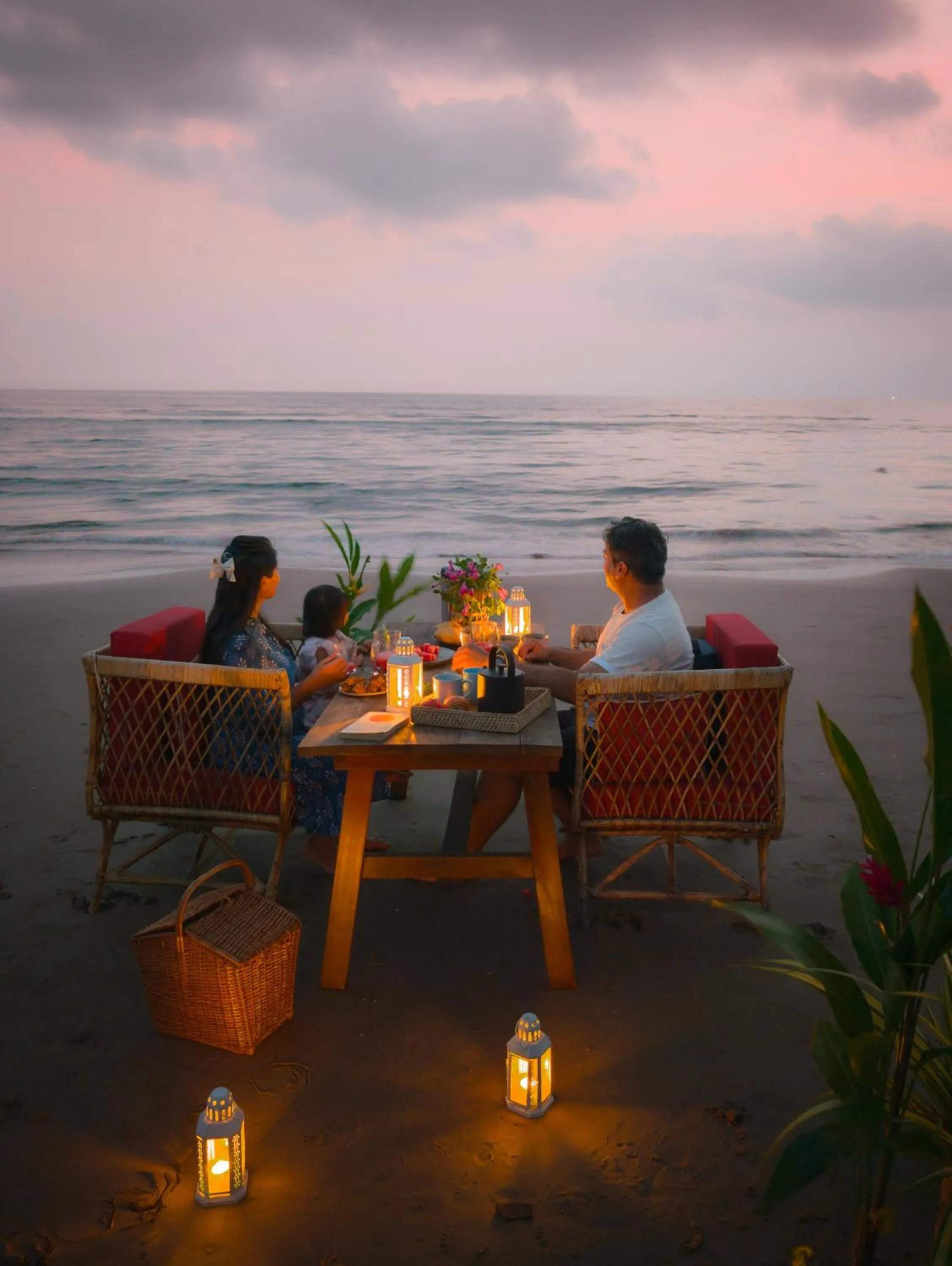 Dining area in Kurma A Private Beach
