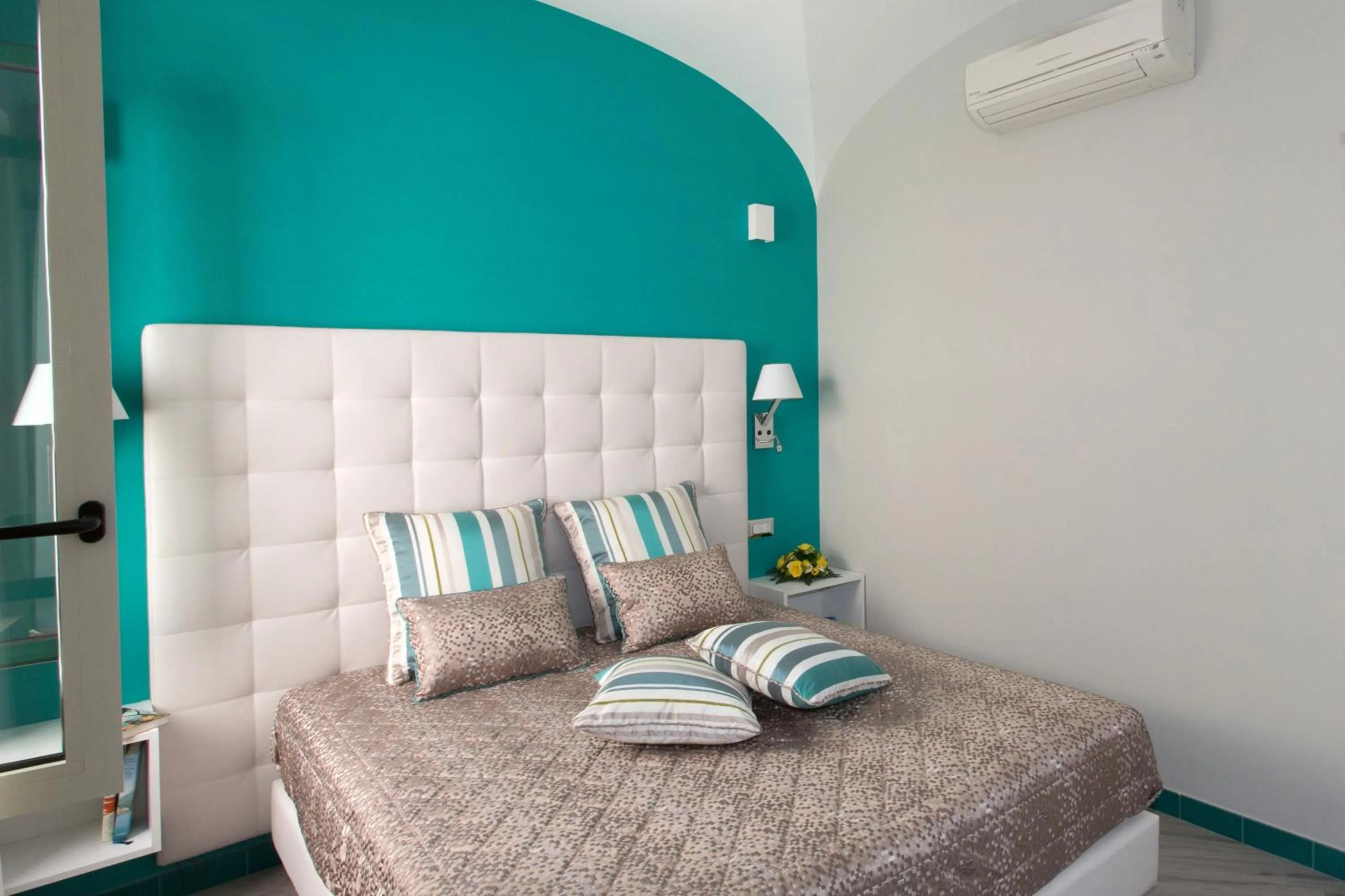 Property logo or sign, Bed in Amalfi Apartments Design centro storico