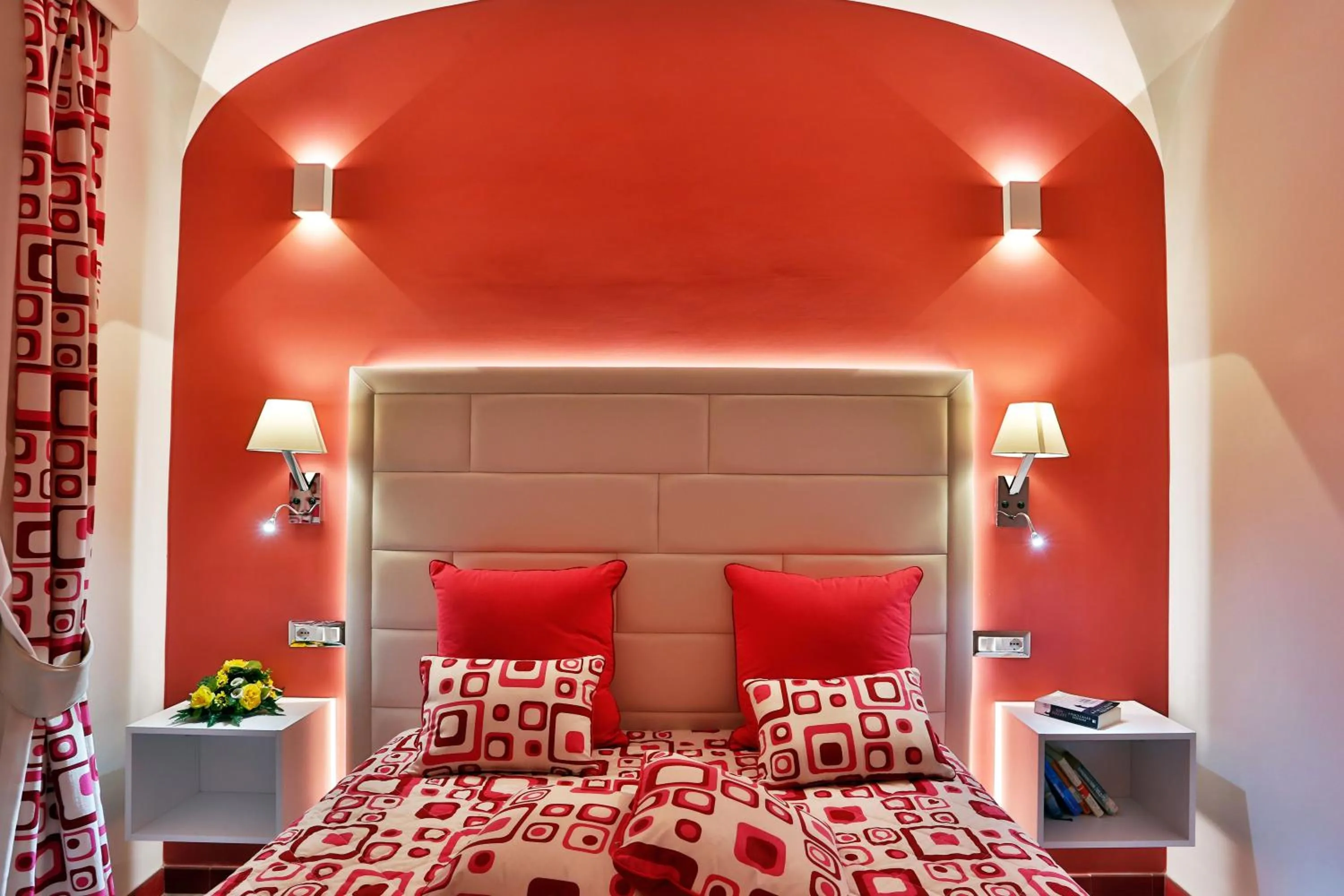 Decorative detail, Bed in Amalfi Apartments Design centro storico