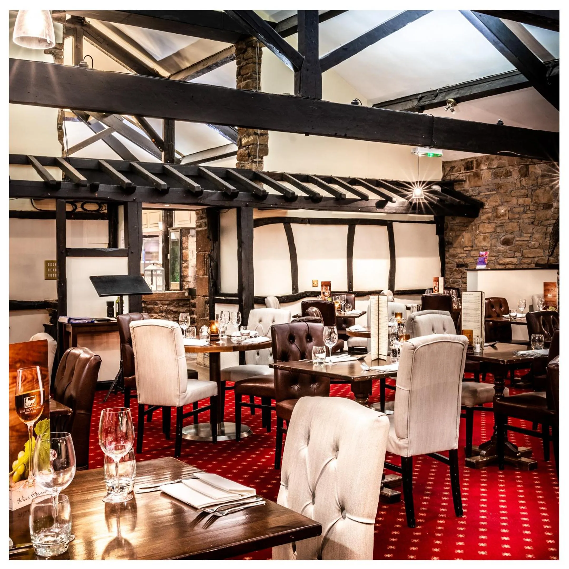 Restaurant/places to eat in Last Drop Village Hotel & Spa