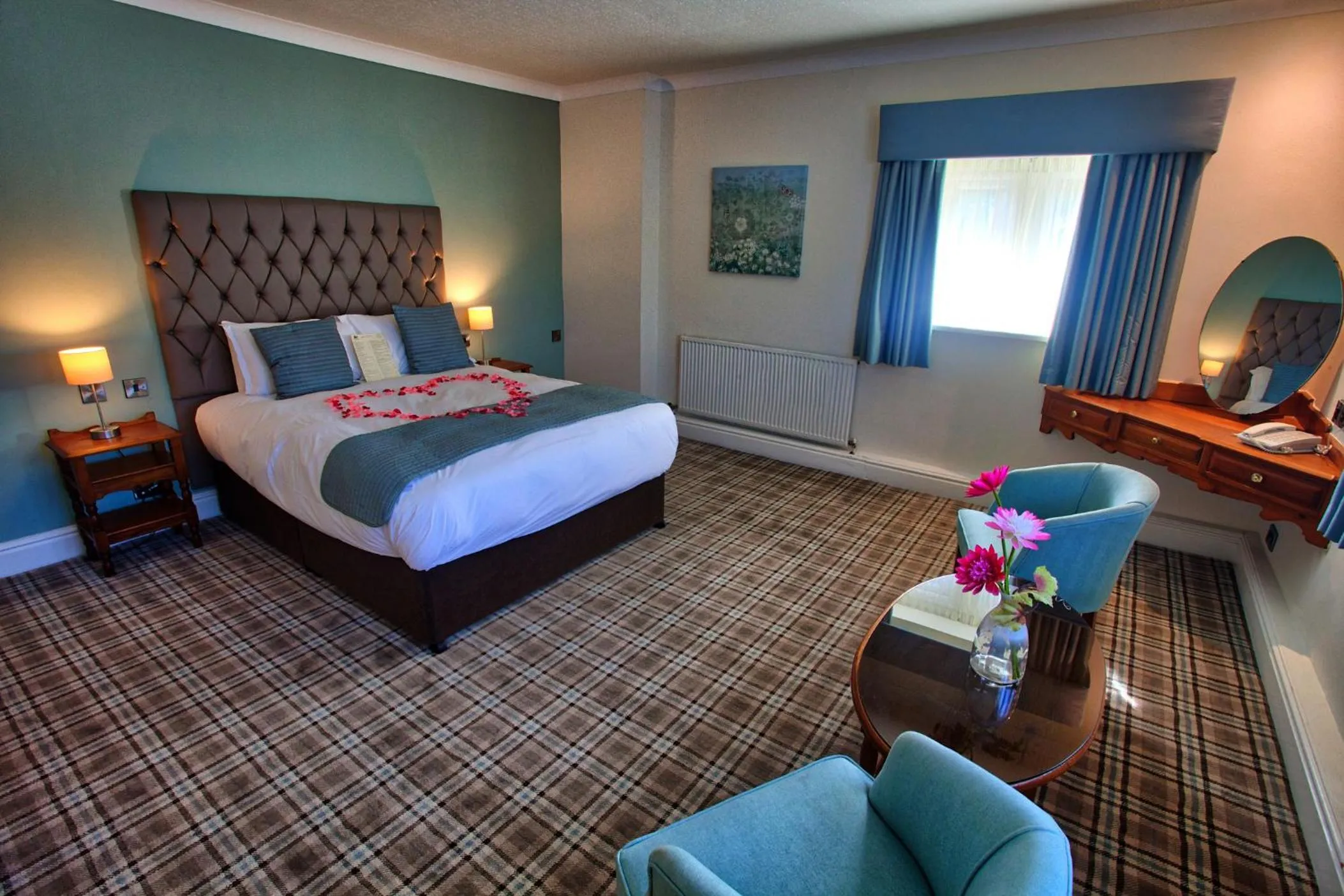 Bedroom, Bed in Last Drop Village Hotel & Spa