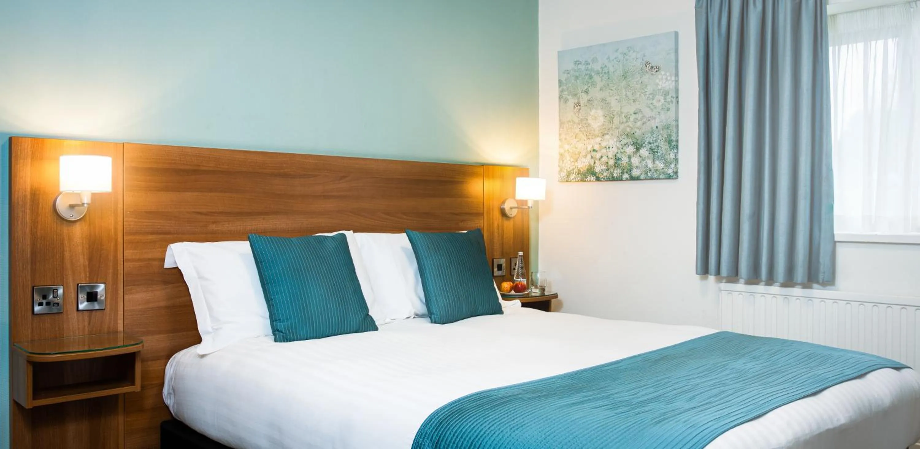 Bed in Last Drop Village Hotel & Spa