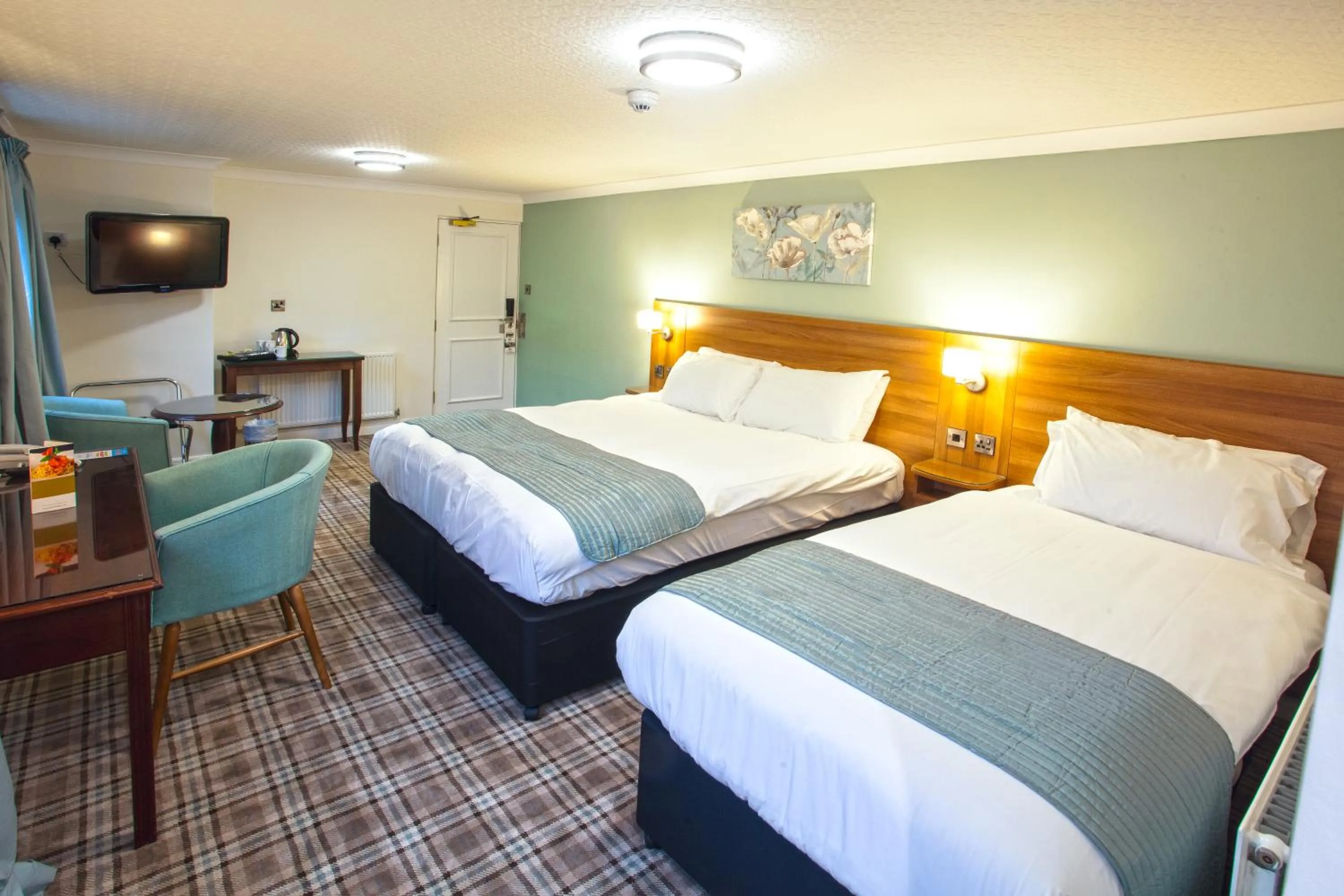 Bedroom, Bed in Last Drop Village Hotel & Spa