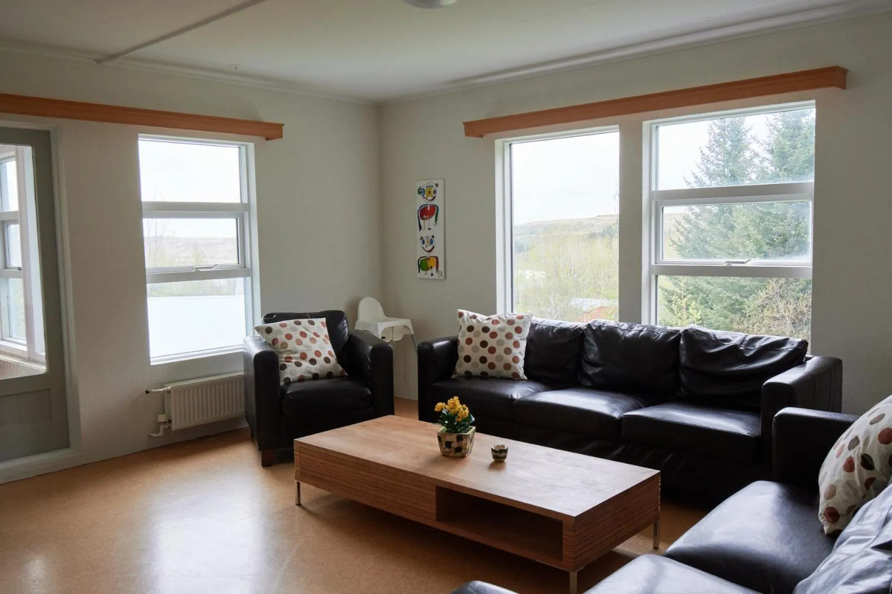 Communal lounge/ TV room in Solheimar Eco-Village Guesthouse