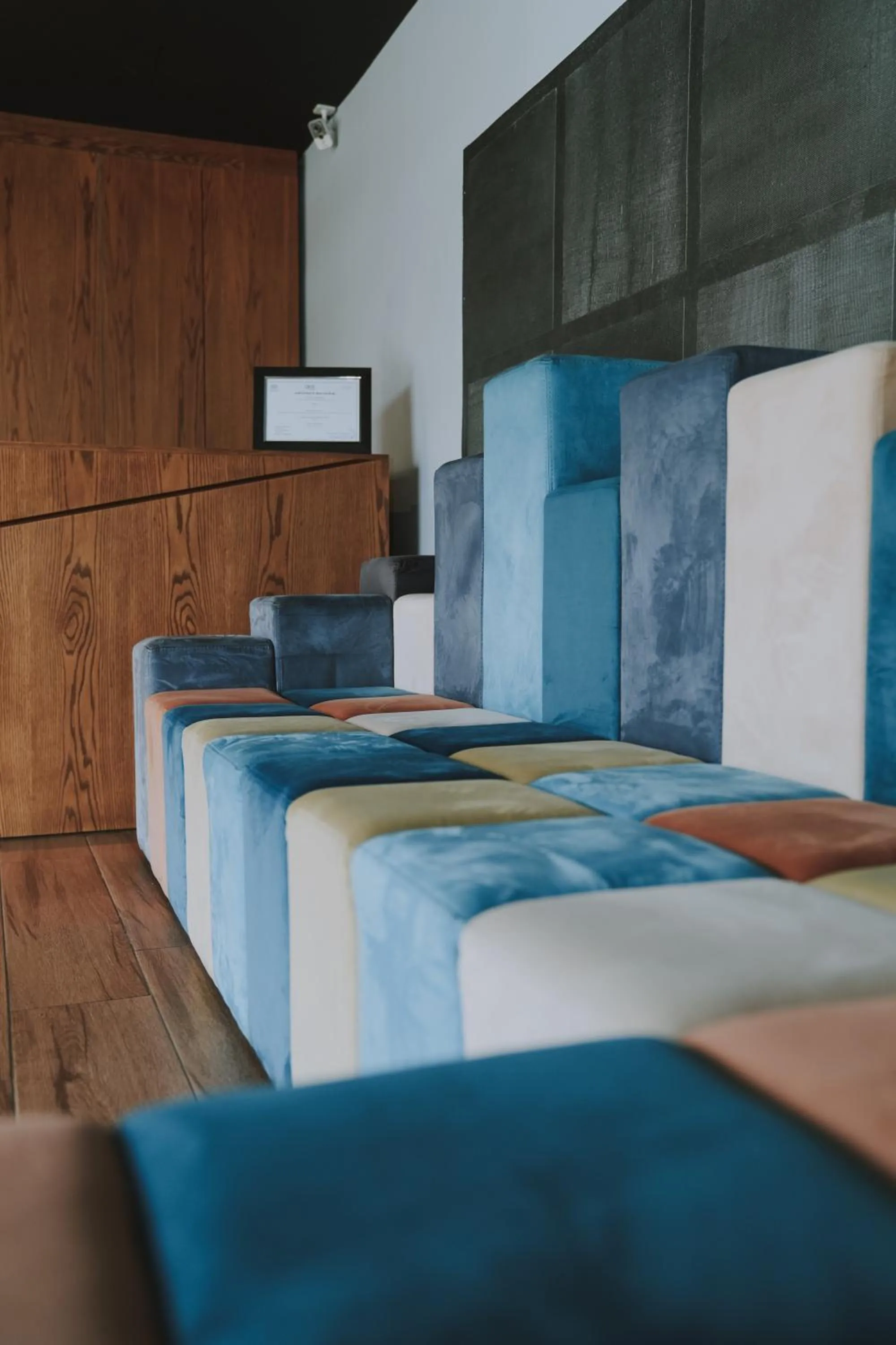 Bed in Alvin Comfort Hotel