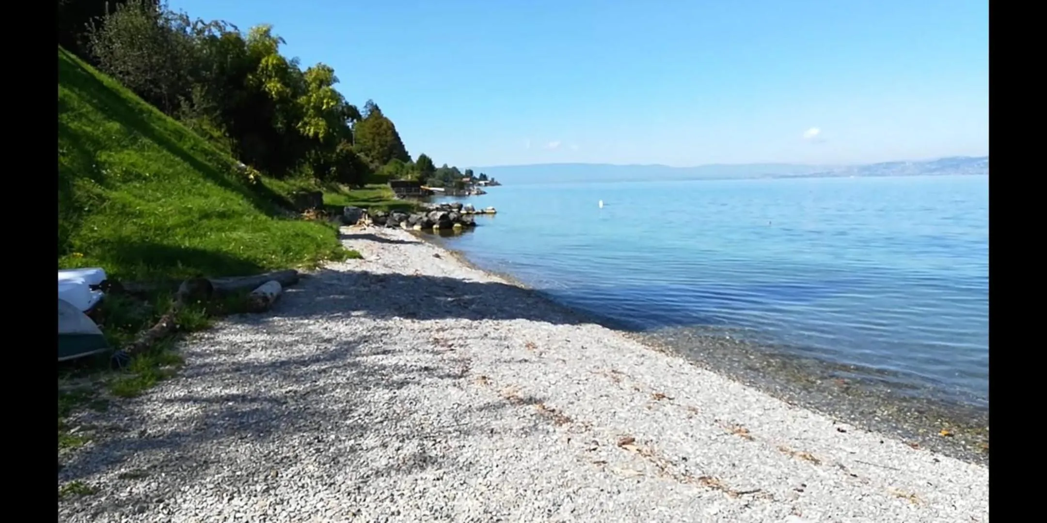 Beach in Hotel Le Léman