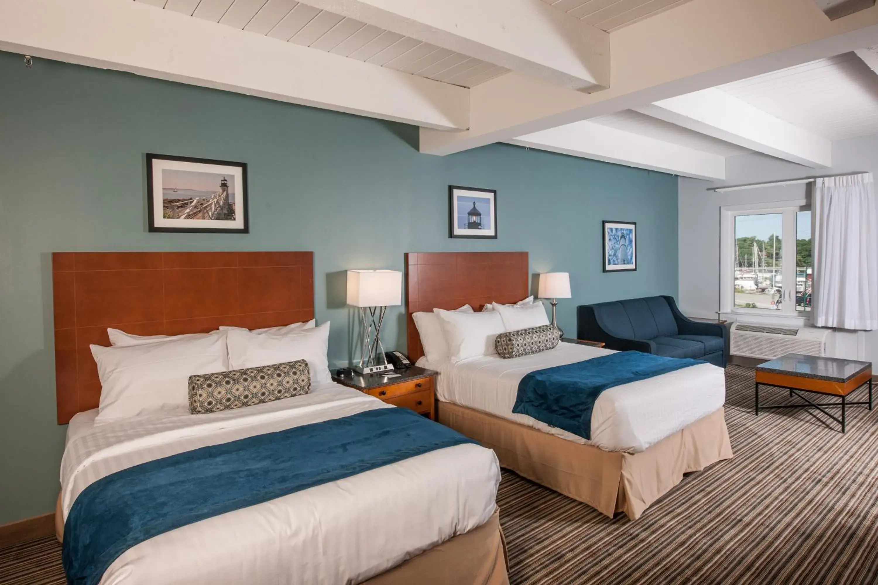 Queen Room with Two Queen Beds with Harbor View in Rockland Harbor Hotel Queen Room with Two Queen Beds with Harbor View in Rockland Harbor Hotel