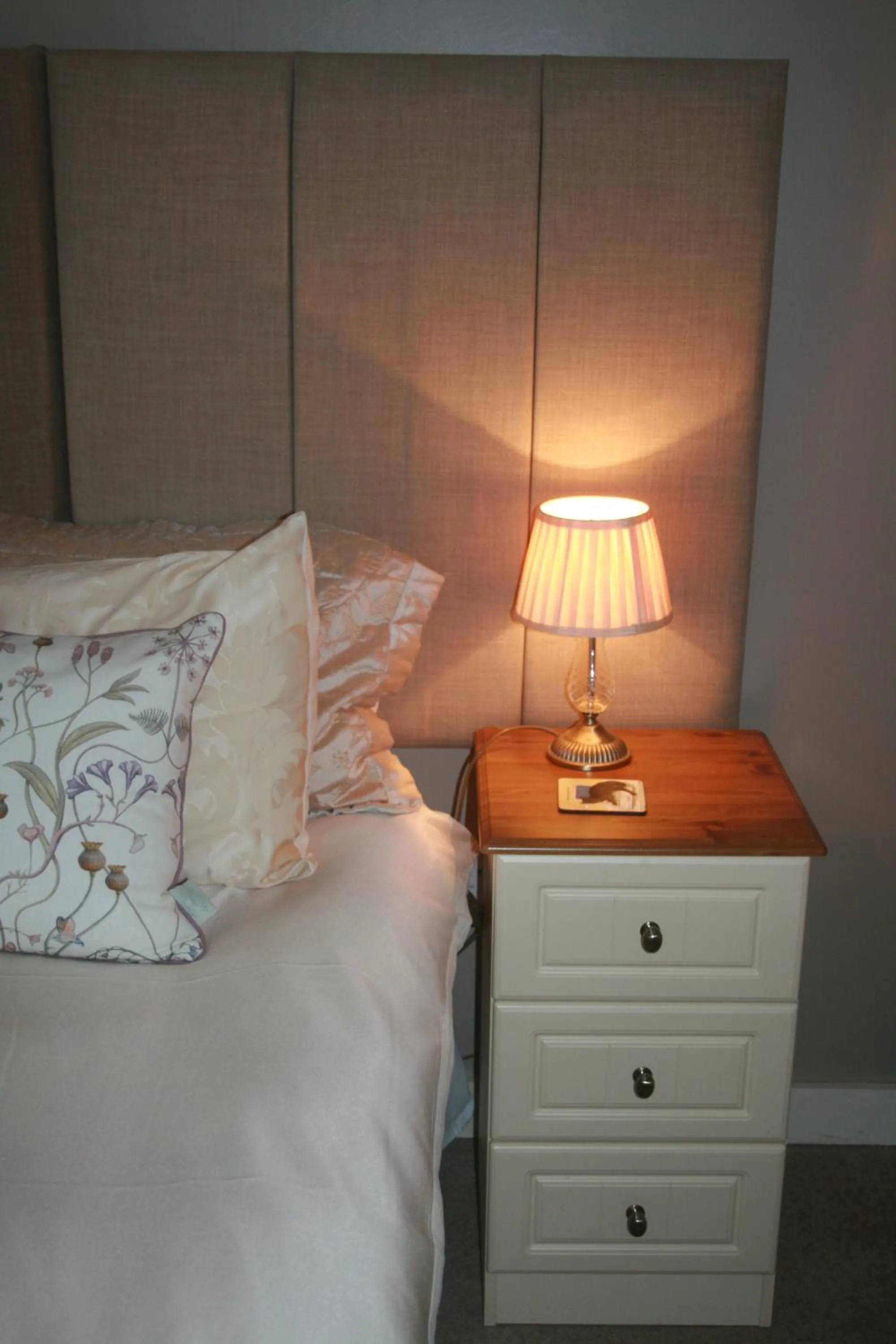 Double Room with Garden View in School House Cottage B&B and tea garden