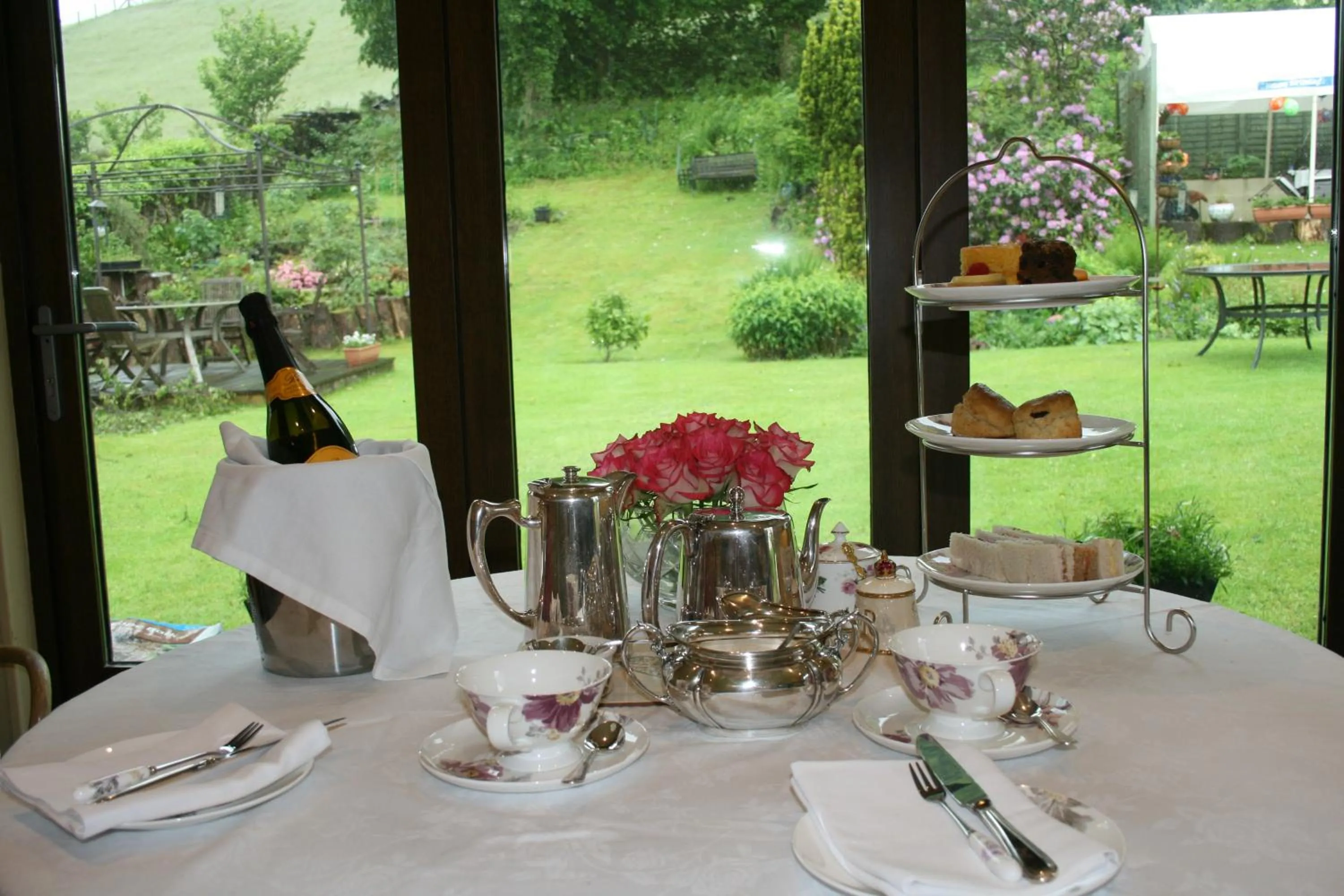 School House Cottage B&B and tea garden