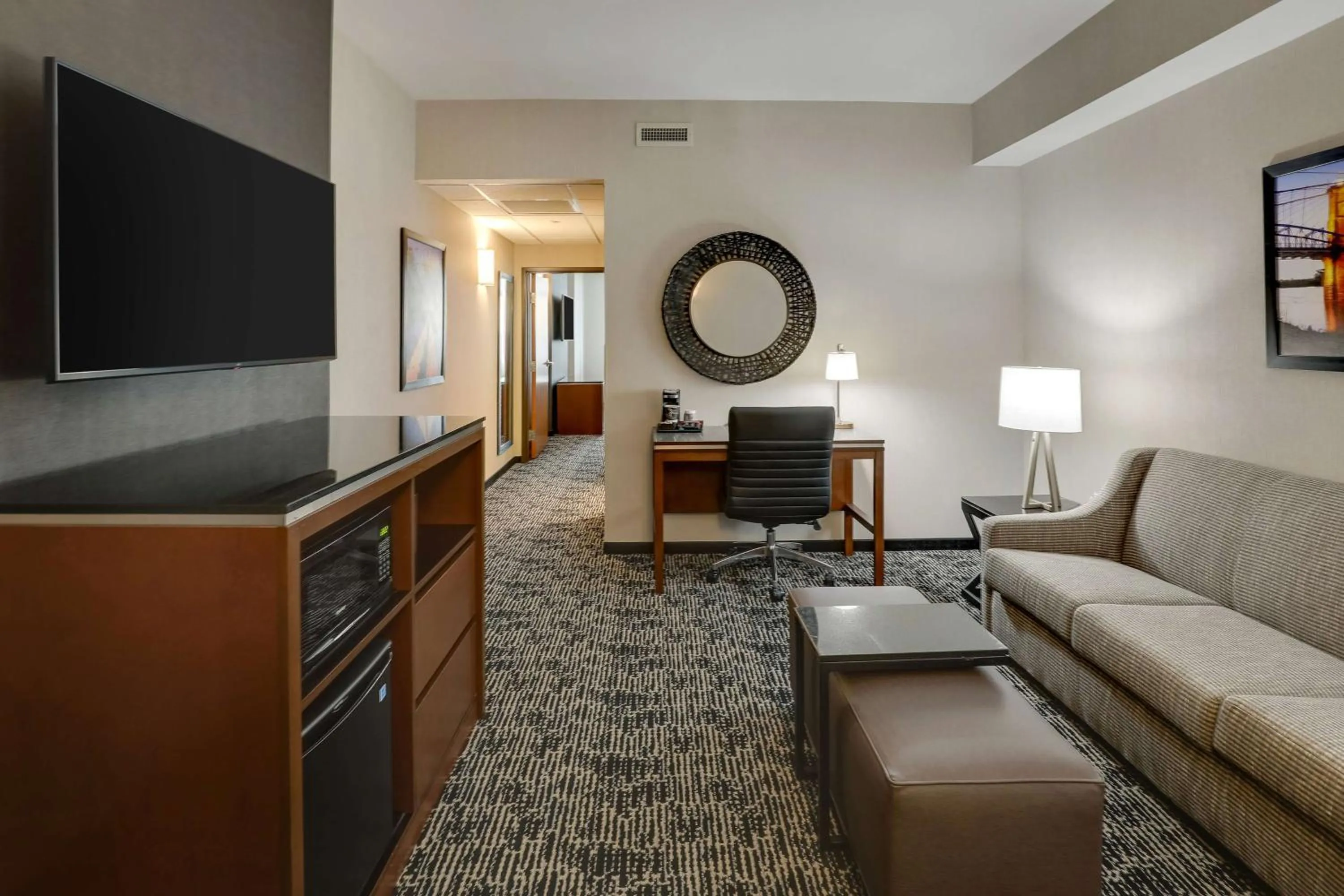 Bedroom in Drury Plaza Hotel Cincinnati Florence