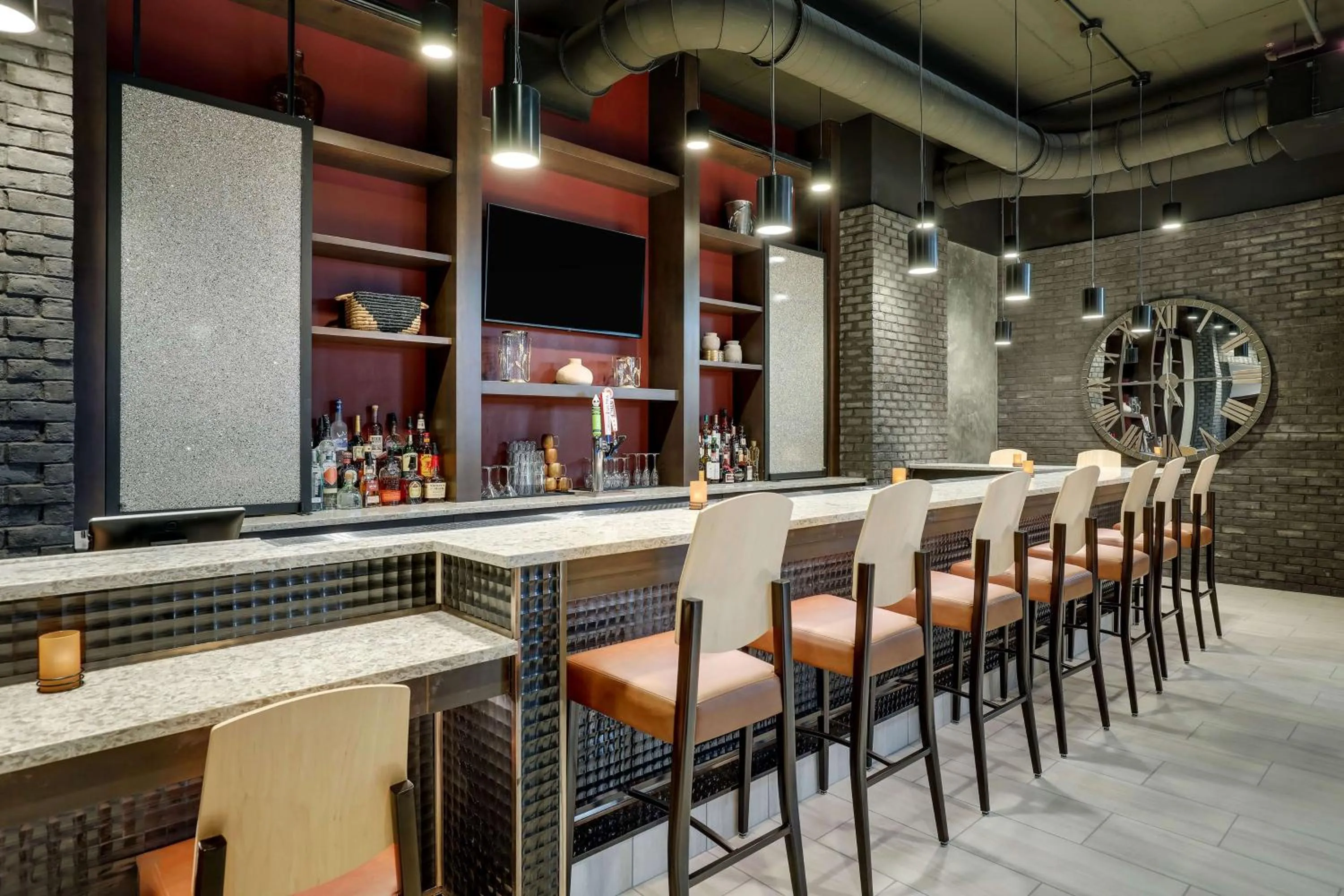 Lounge or bar in Drury Plaza Hotel Cincinnati Florence