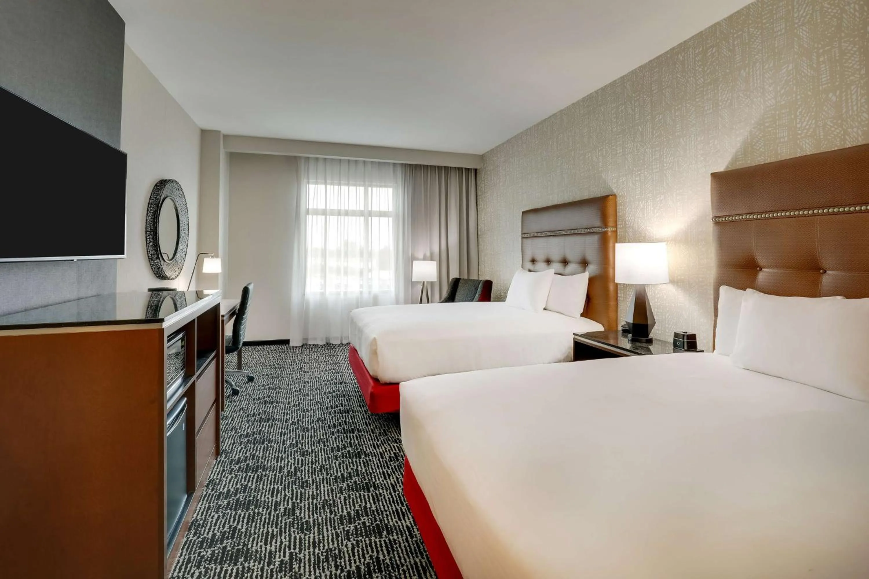 Bedroom, Bed in Drury Plaza Hotel Cincinnati Florence