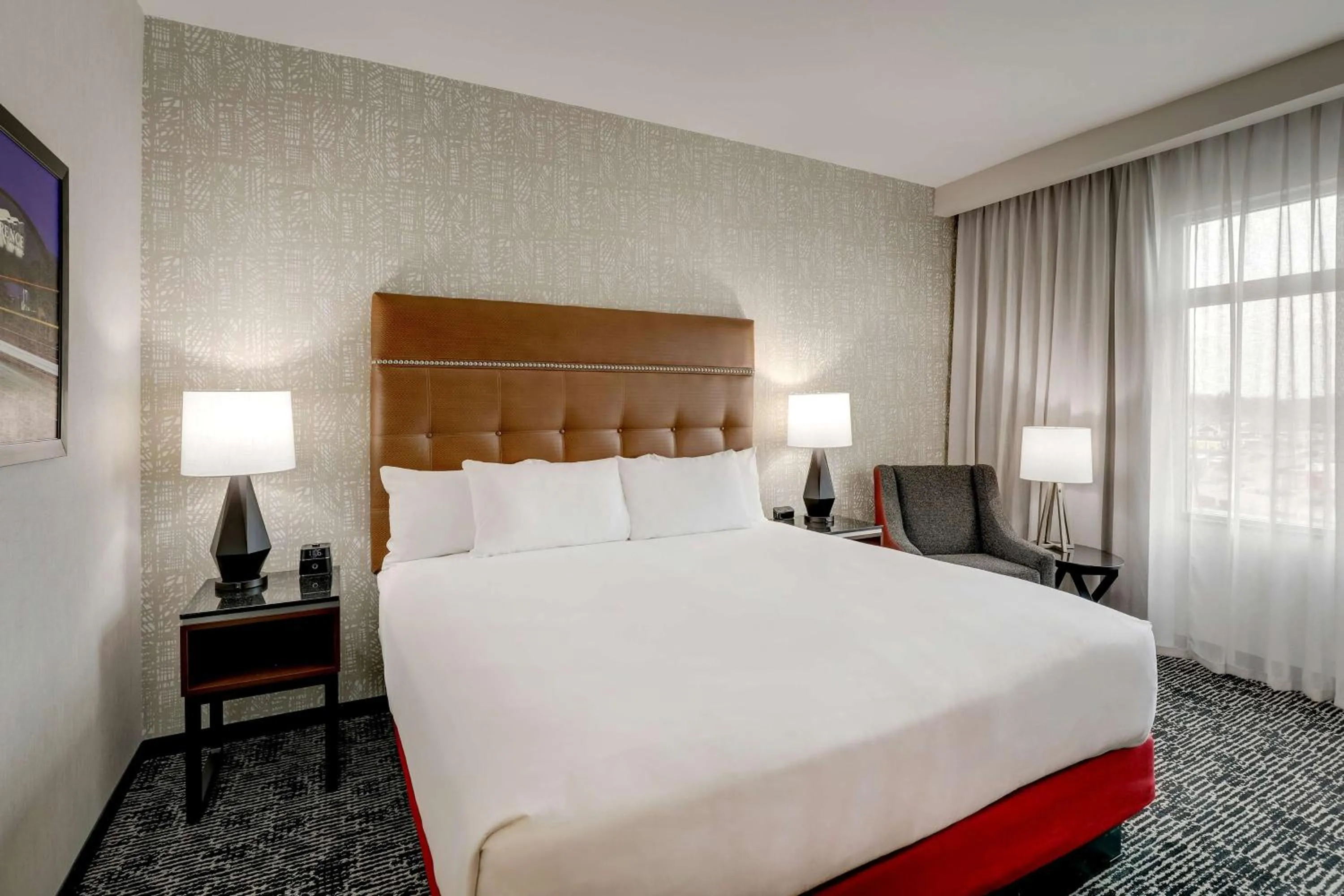 Bedroom, Bed in Drury Plaza Hotel Cincinnati Florence