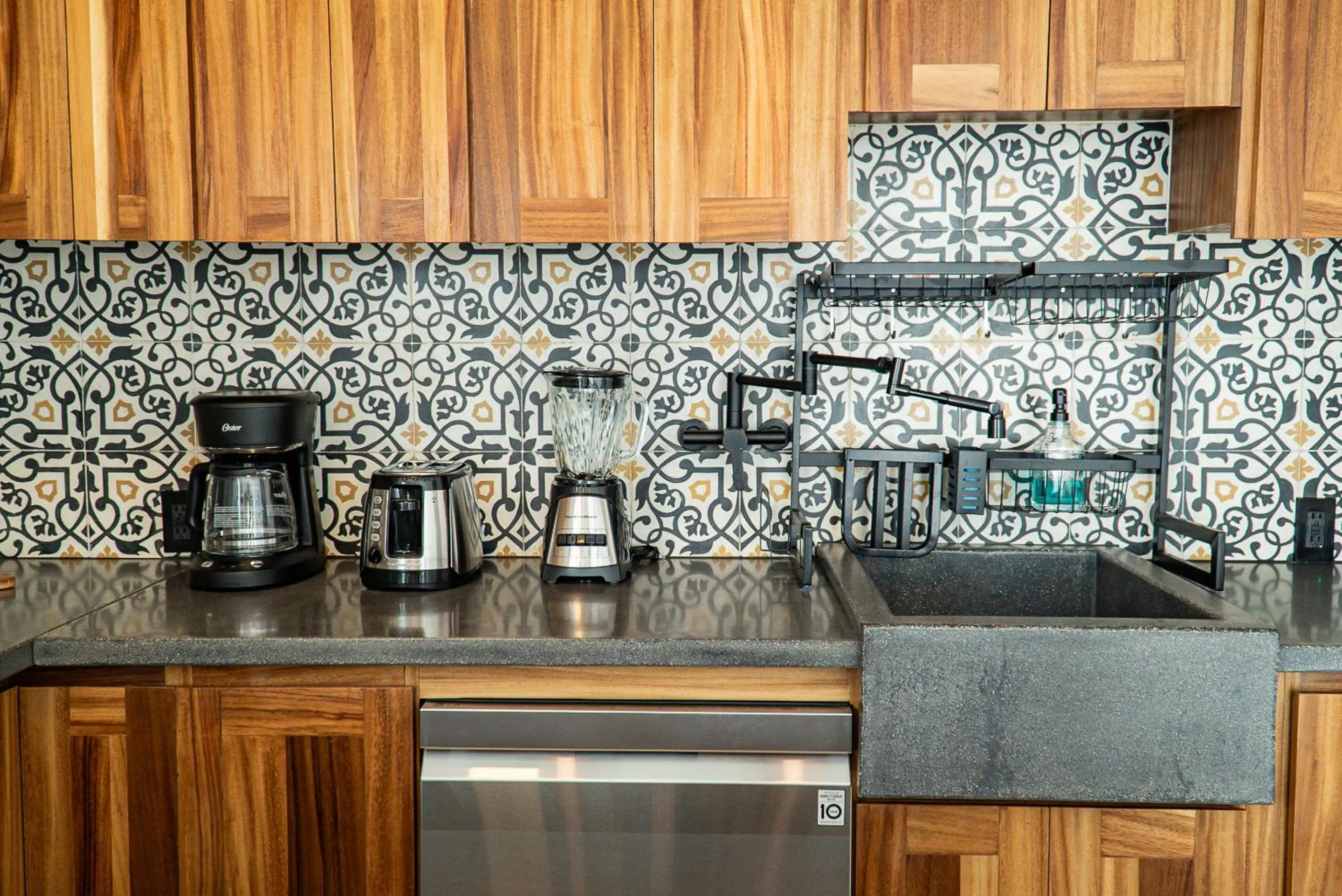 Kitchen or kitchenette in Flamboyan Hotel & Residences