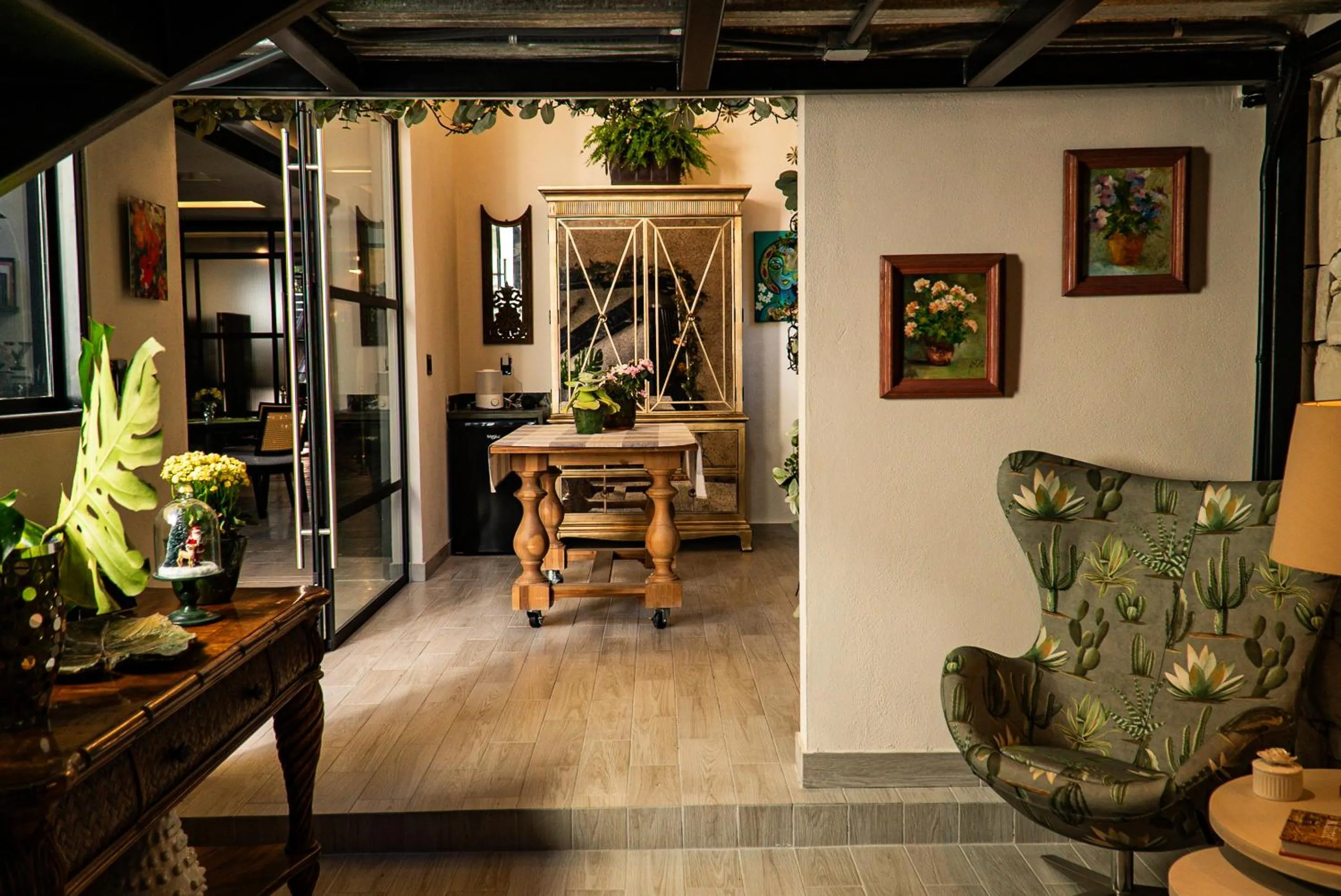 On-site shops in Flamboyan Hotel & Residences