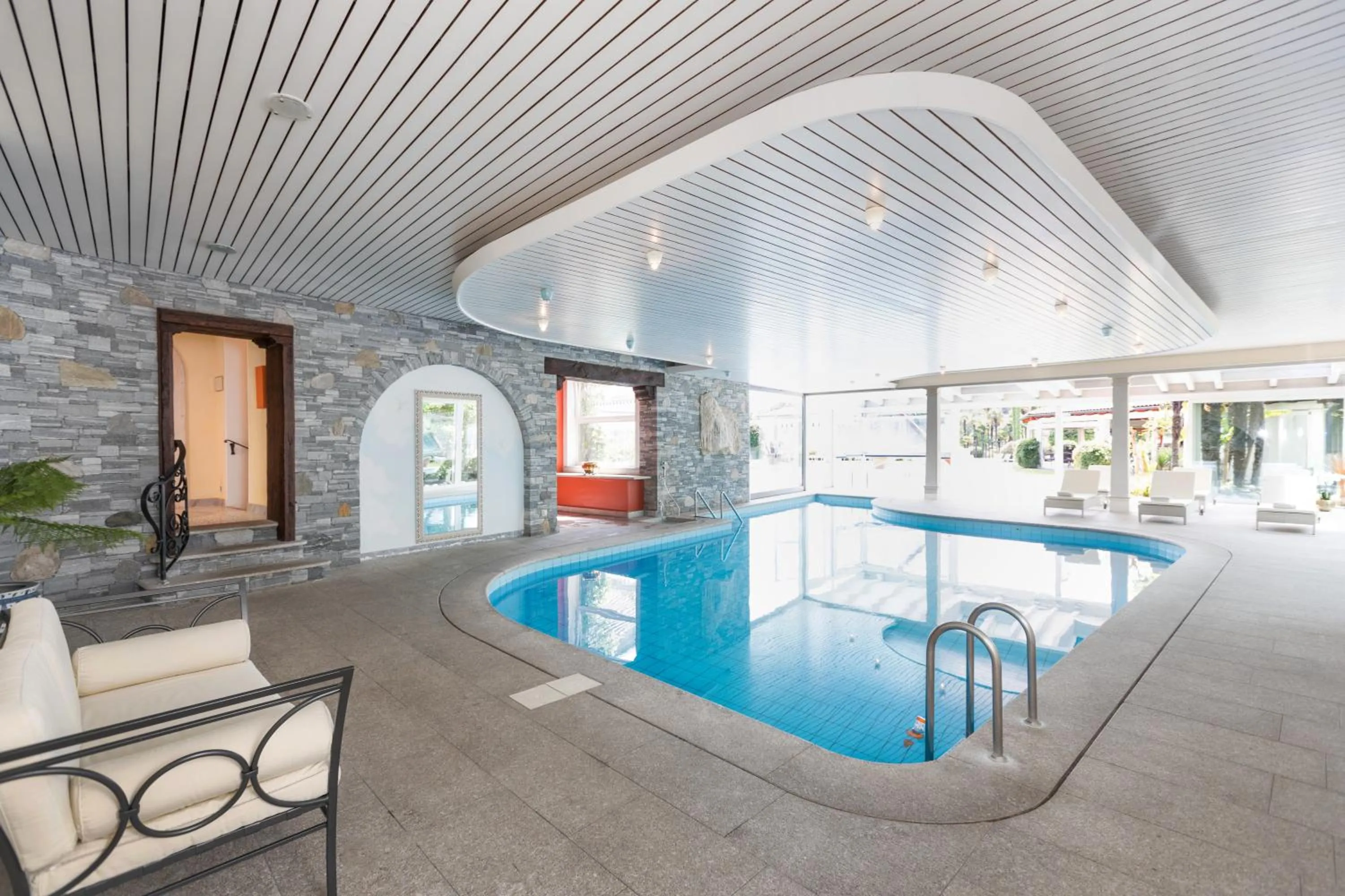 Swimming pool in Villa Delta - Parkhotel Delta