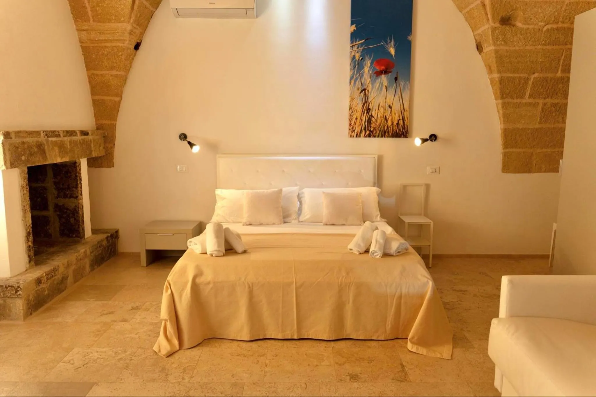 Bedroom, Bed in TS Residence