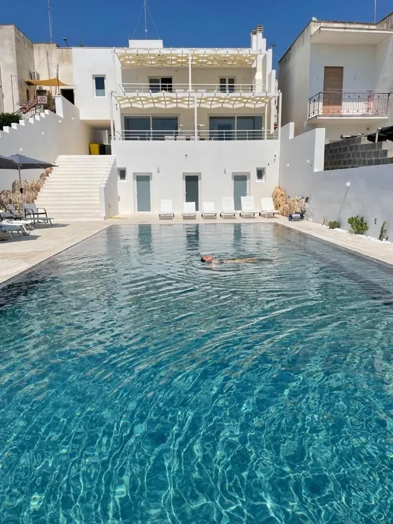 Swimming pool in TS Residence