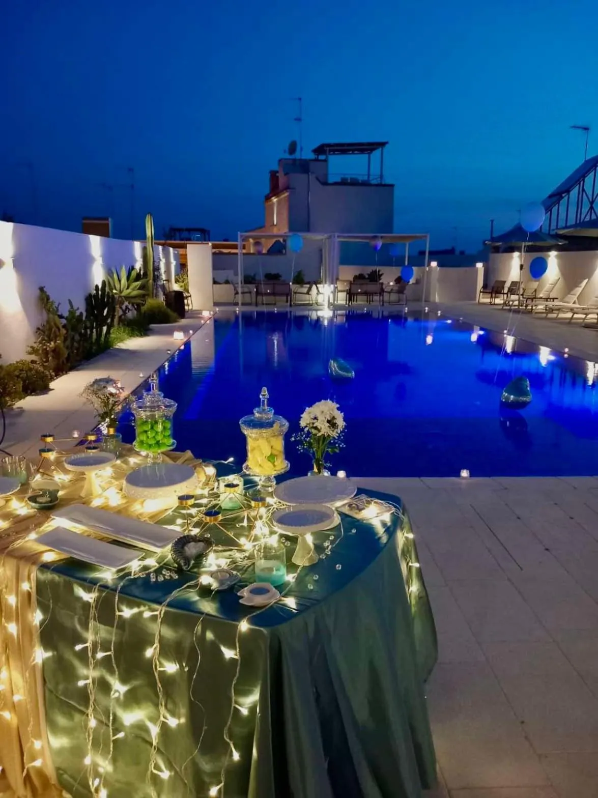 Swimming pool in TS Residence