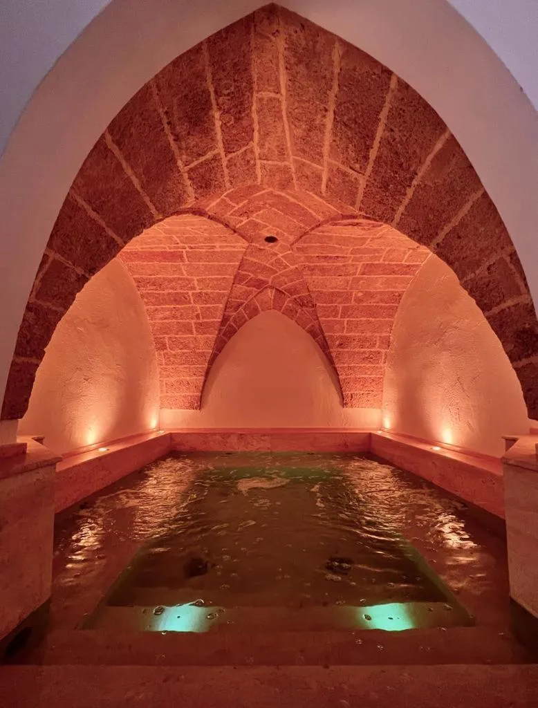 Swimming pool in TS Residence