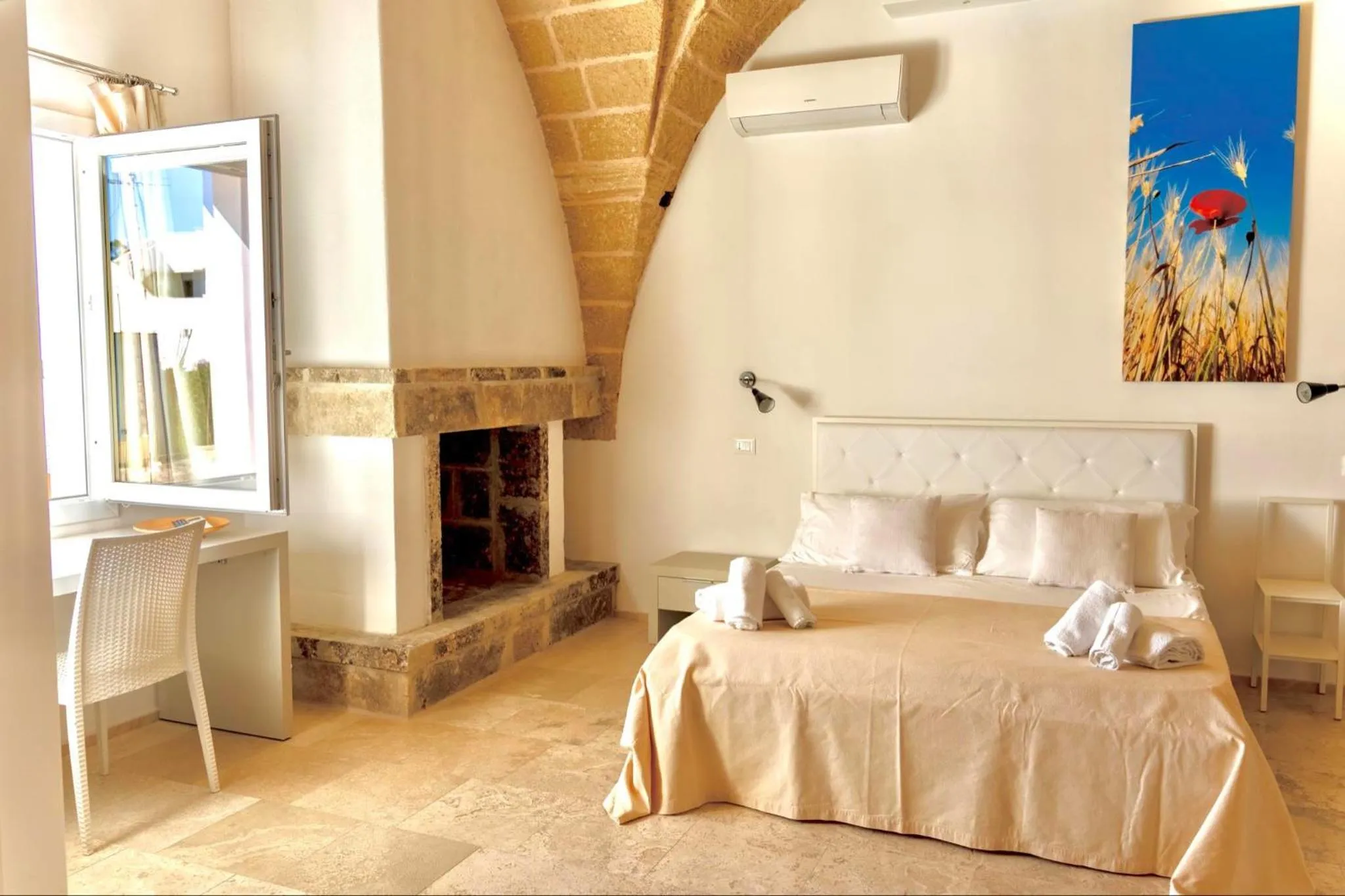 Bedroom, Bed in TS Residence