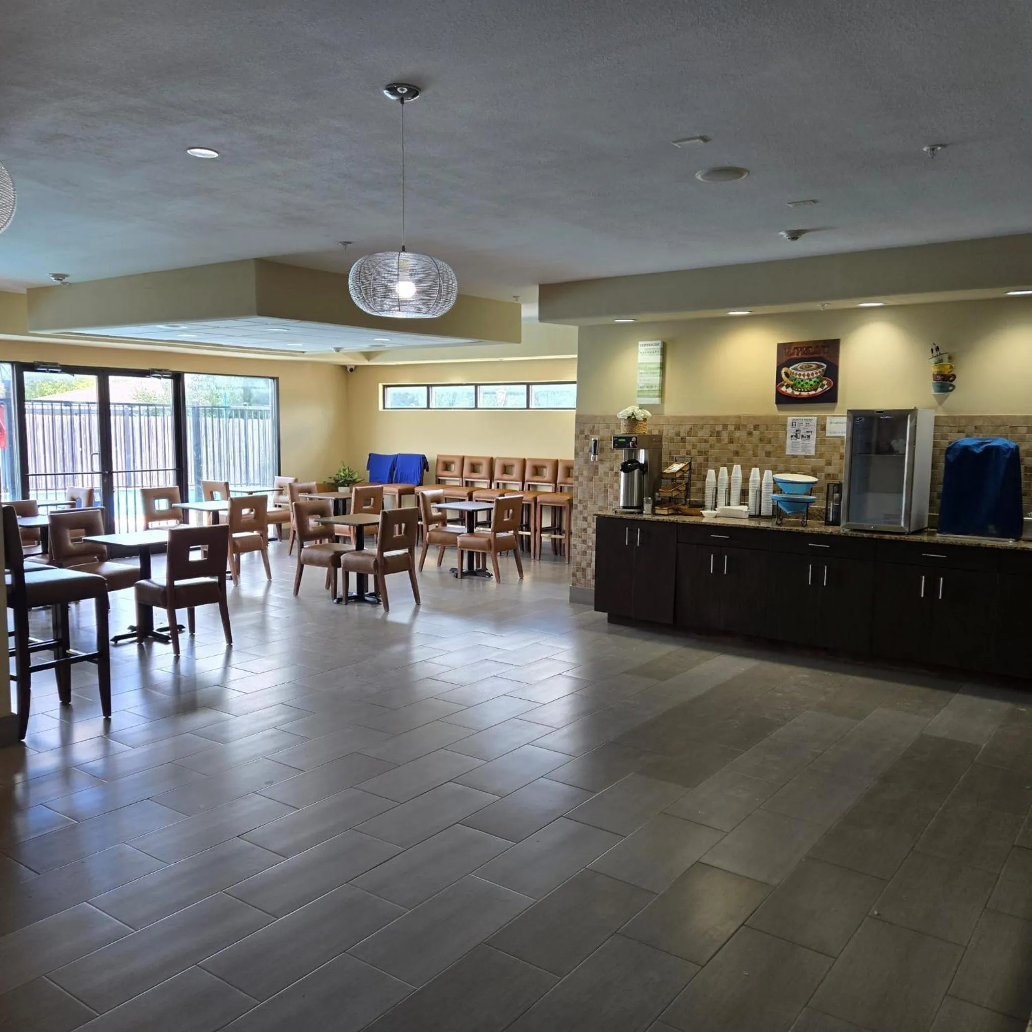 Lobby or reception in Karnes City Lodge