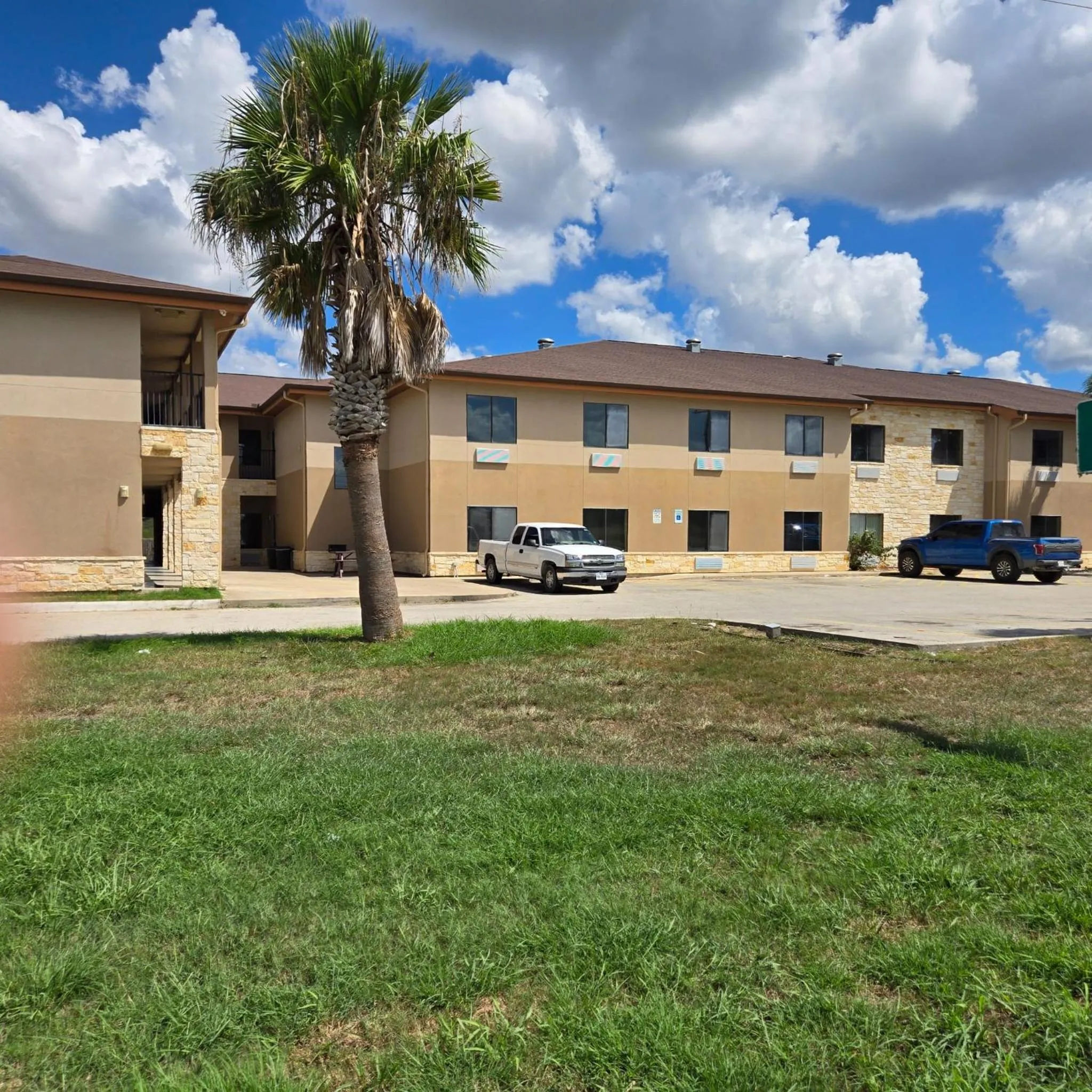 On site in Karnes City Lodge