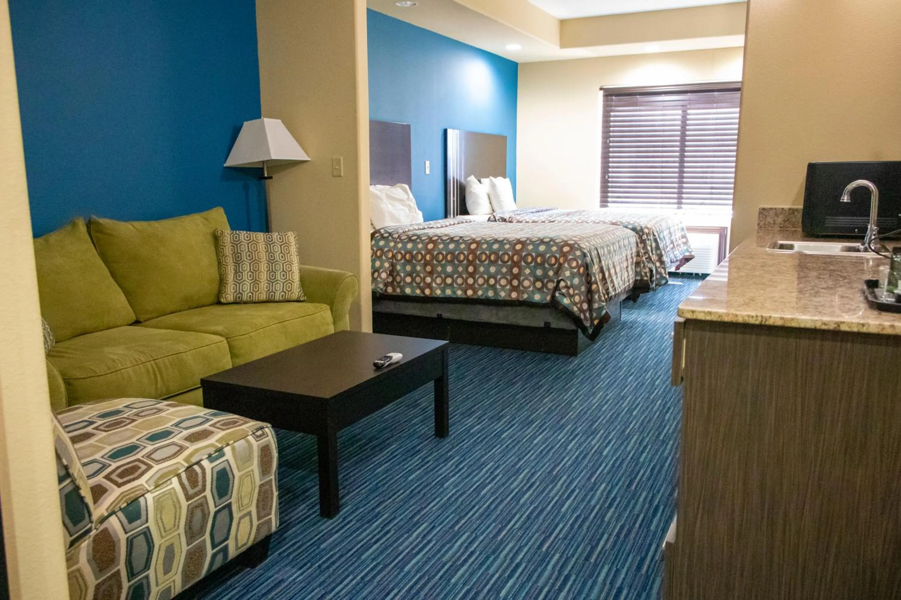 Bed in Karnes City Lodge