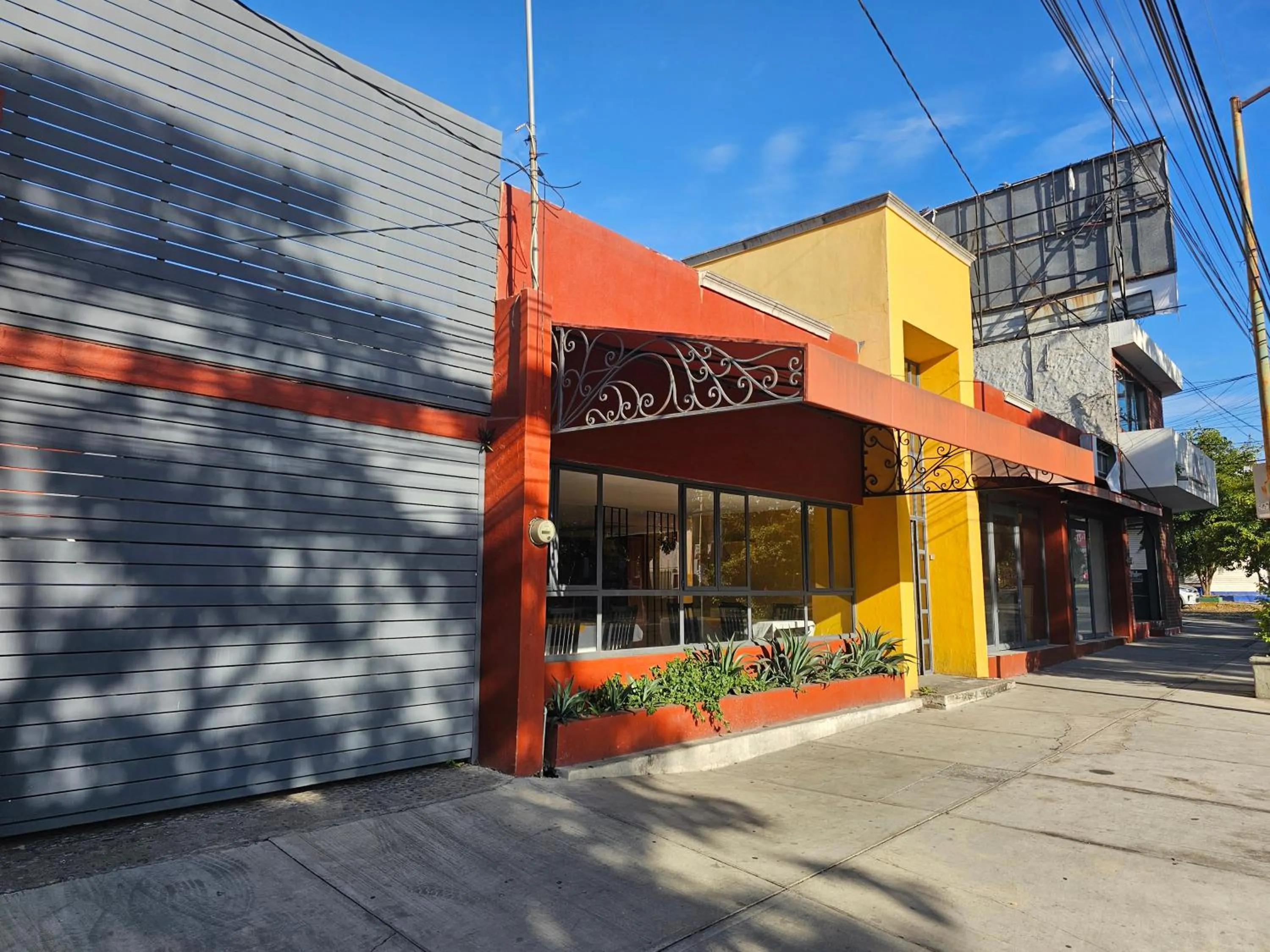 Property building in Hotel Art Gallery Casona de los Milagros