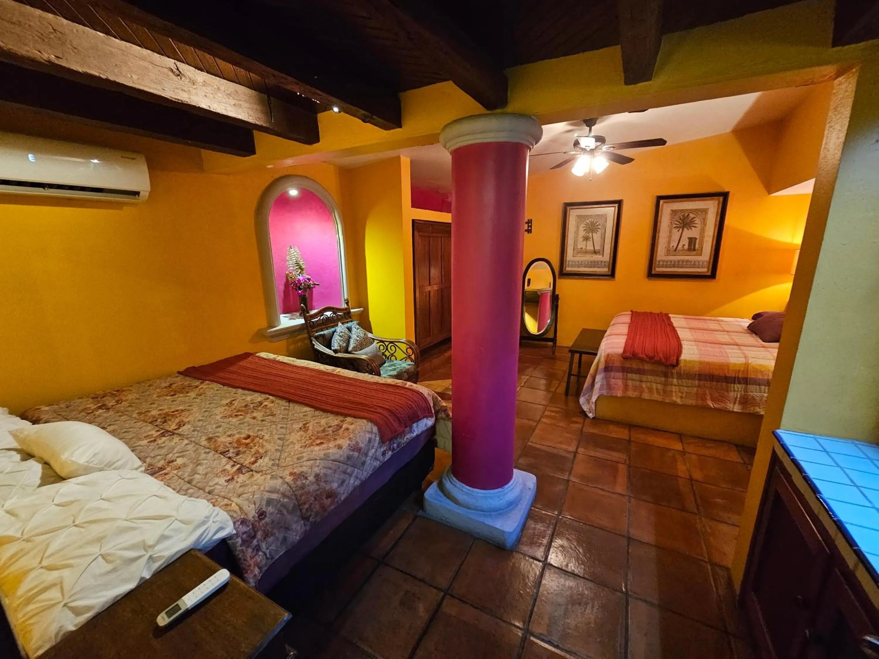 Bed in Hotel Art Gallery Casona de los Milagros