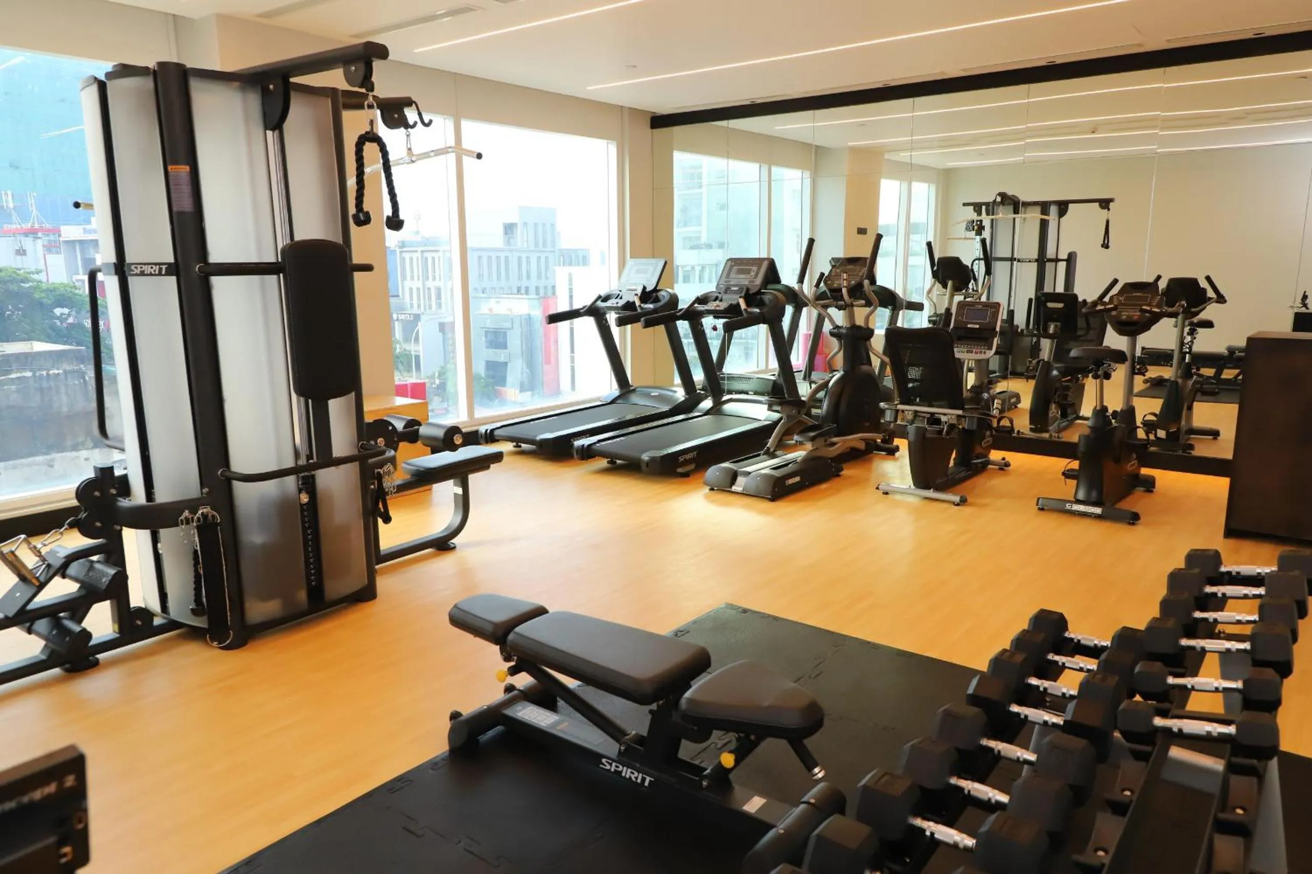 Fitness centre/facilities in Sofia Colombo City Hotel
