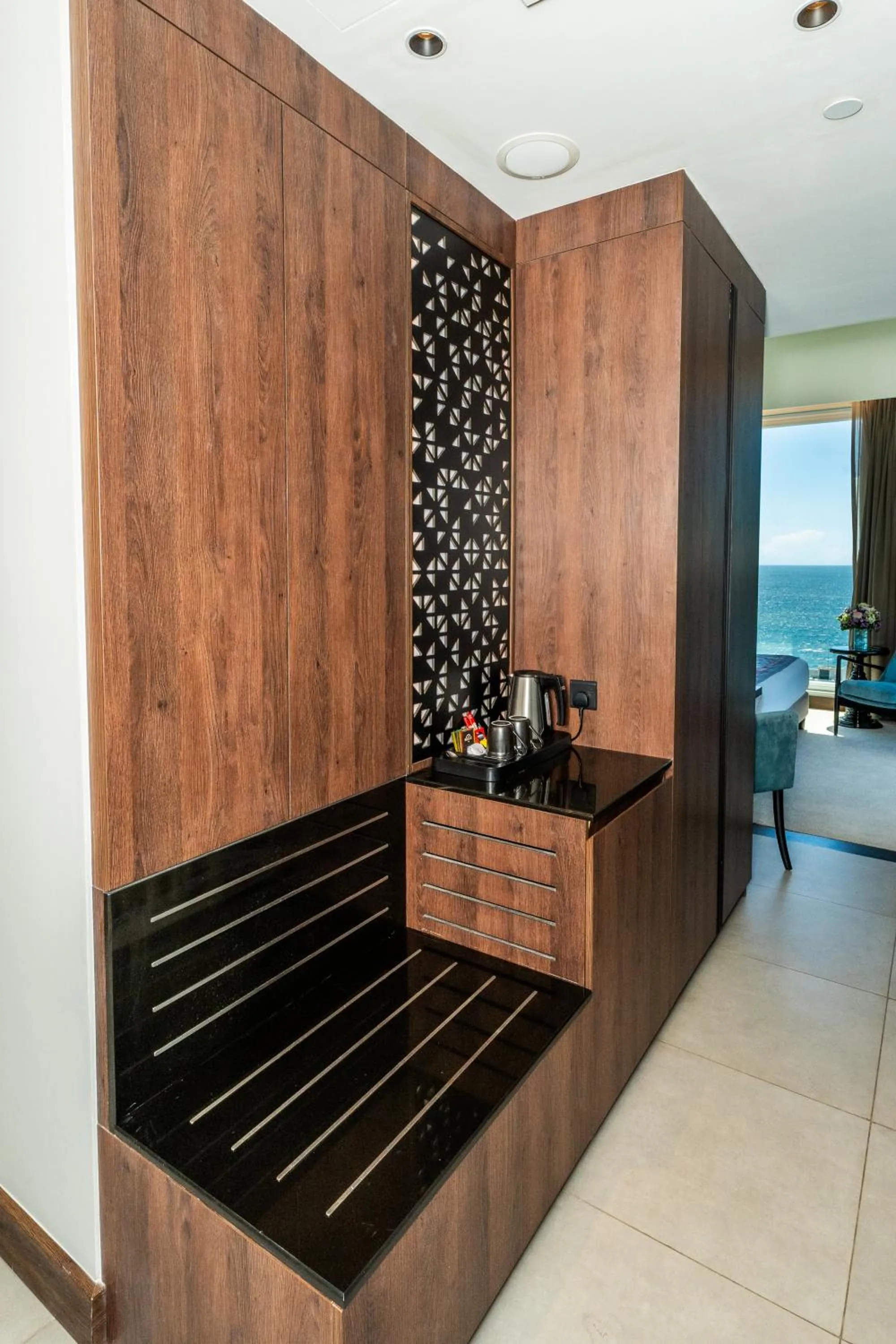 Coffee/tea facilities in Sofia Colombo City Hotel