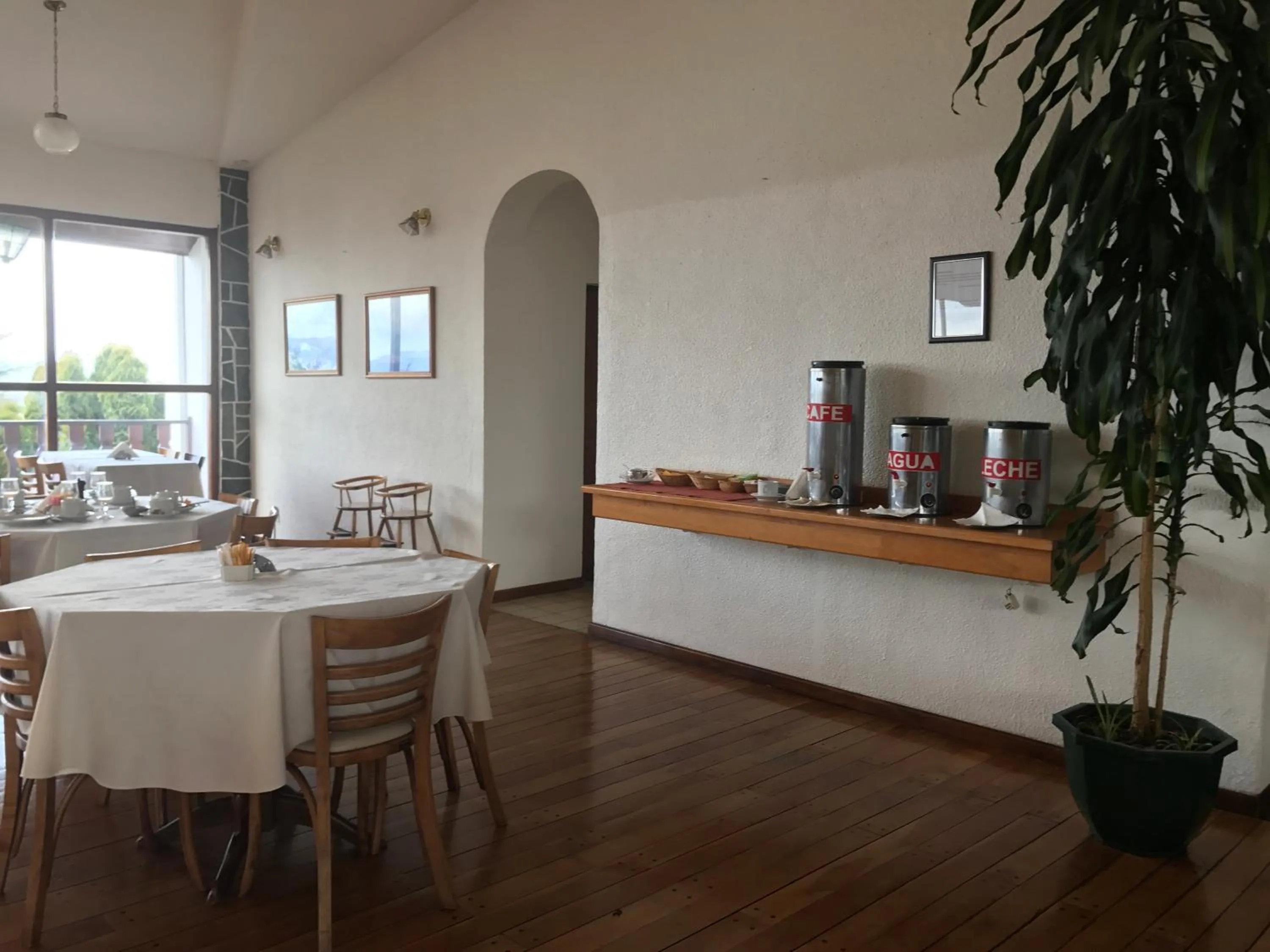 Restaurant/places to eat in Hotel Ushuaia