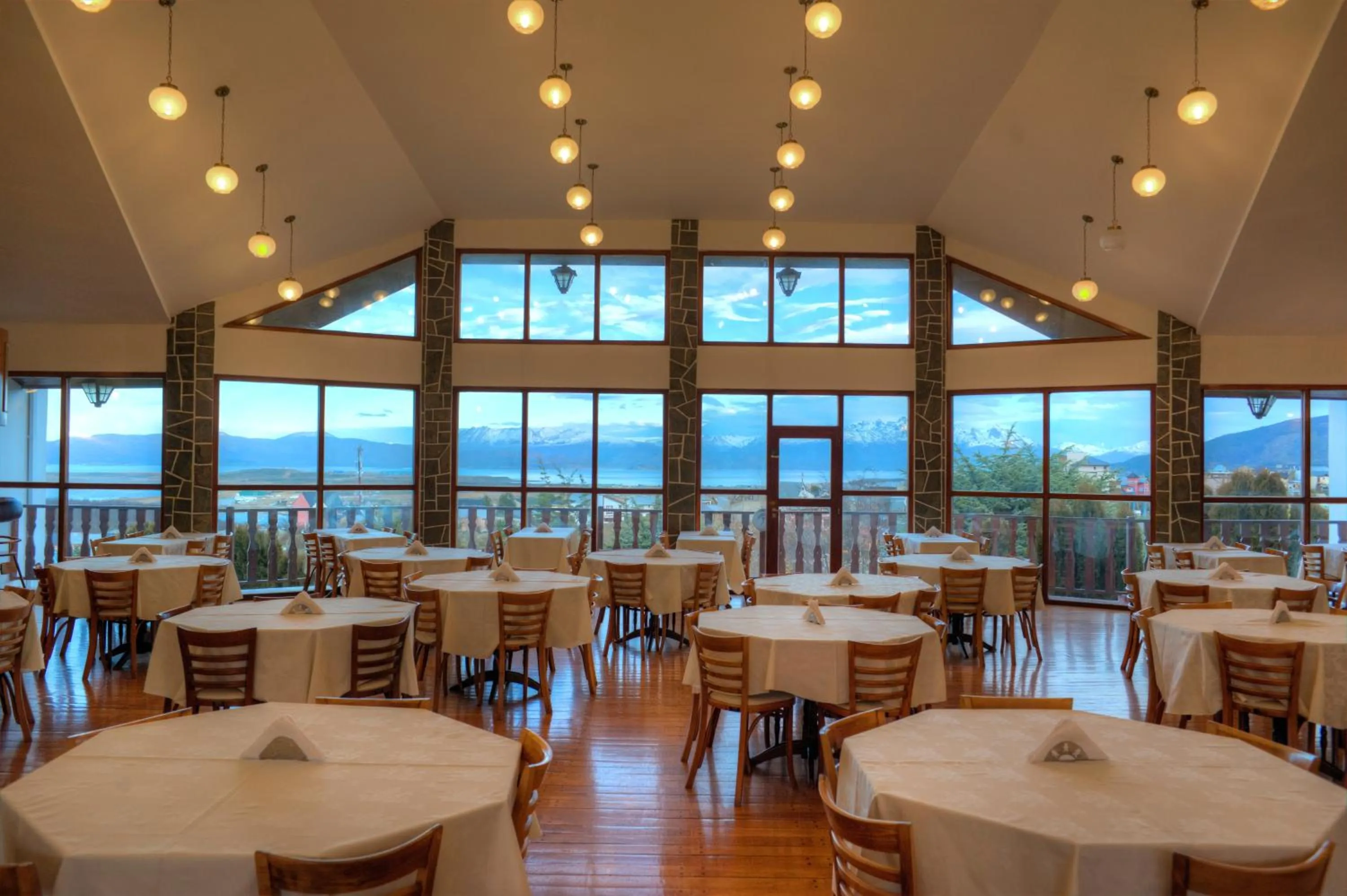 Restaurant/places to eat in Hotel Ushuaia