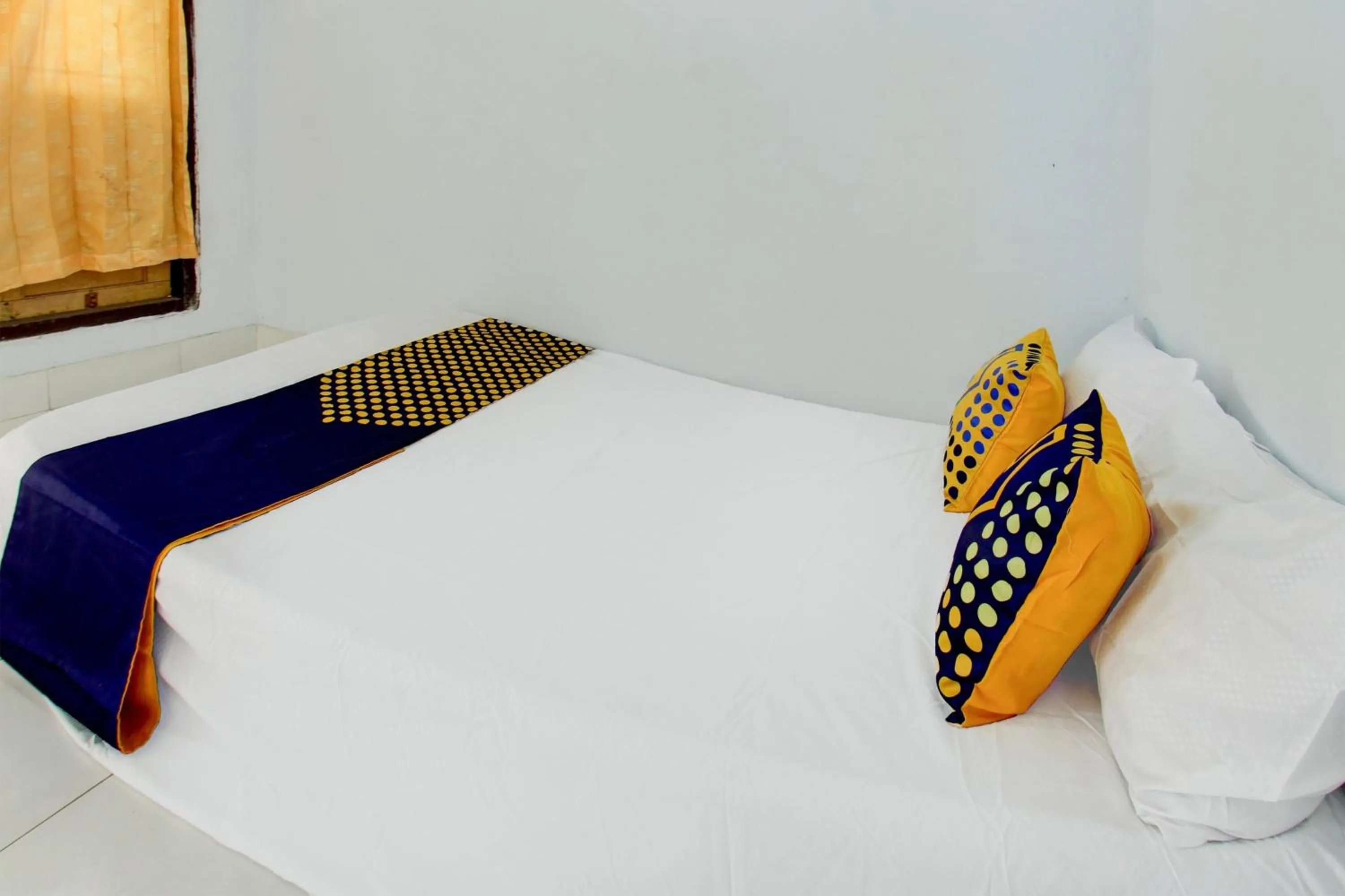 Bedroom in OYO Life 93015 Kos Anto