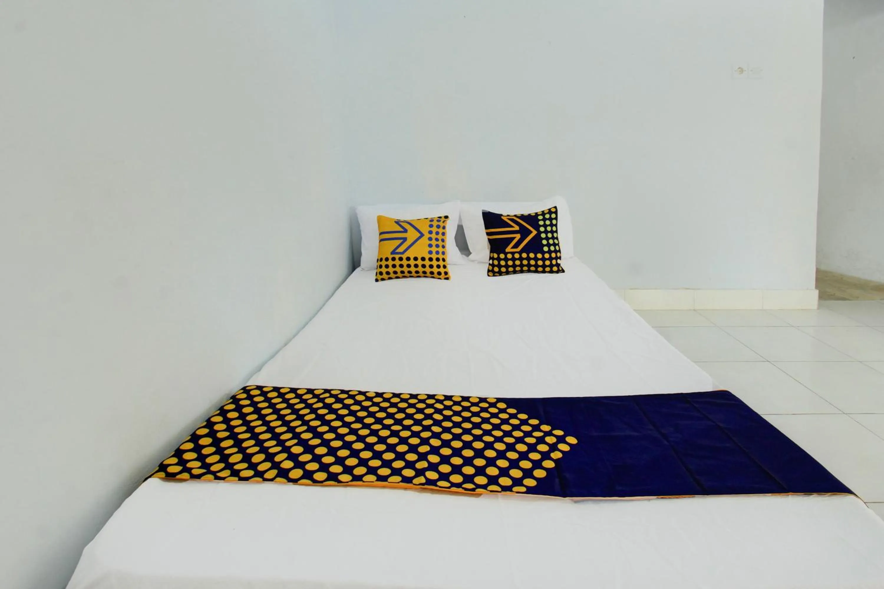 Bedroom in OYO Life 93015 Kos Anto