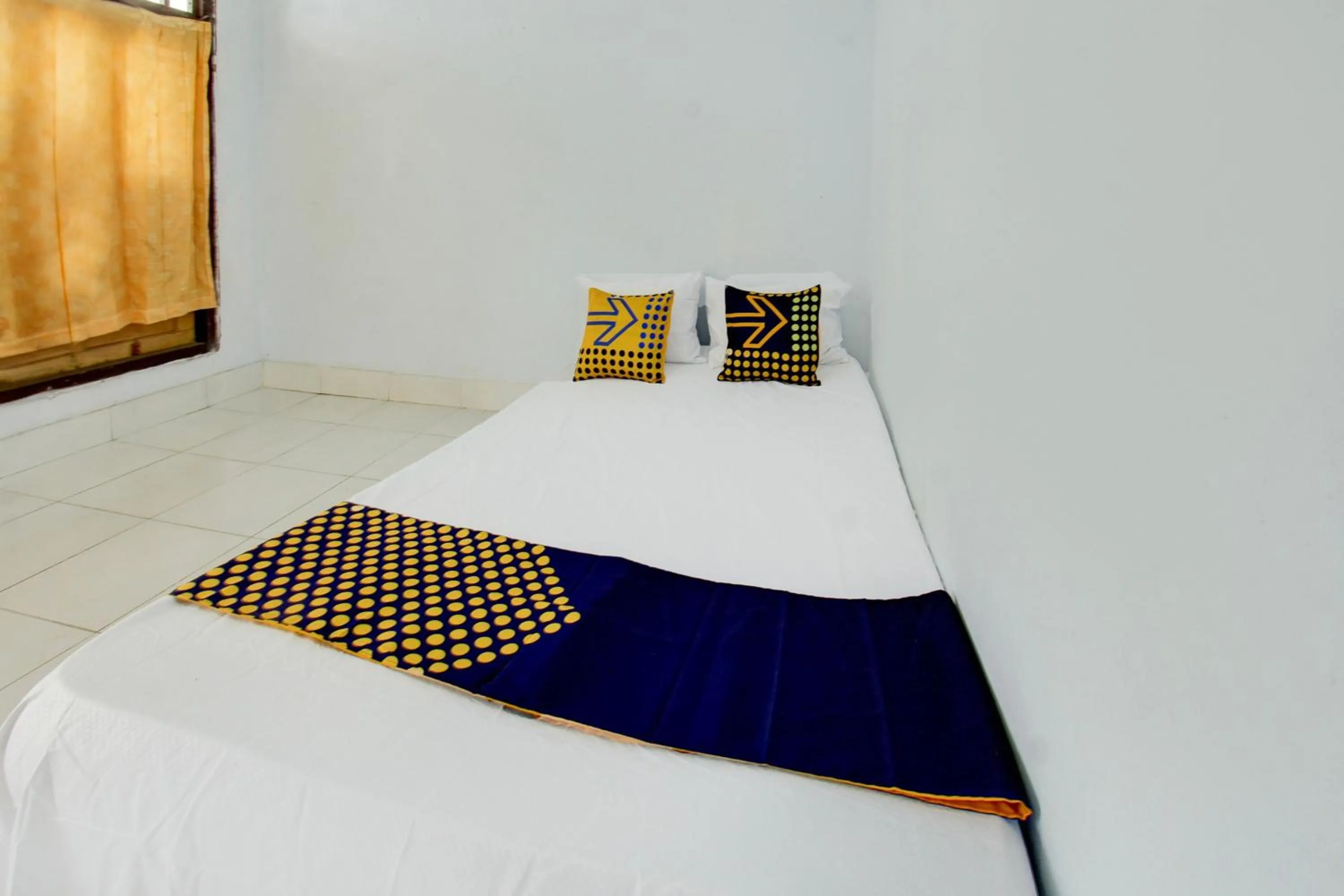 Bedroom in OYO Life 93015 Kos Anto