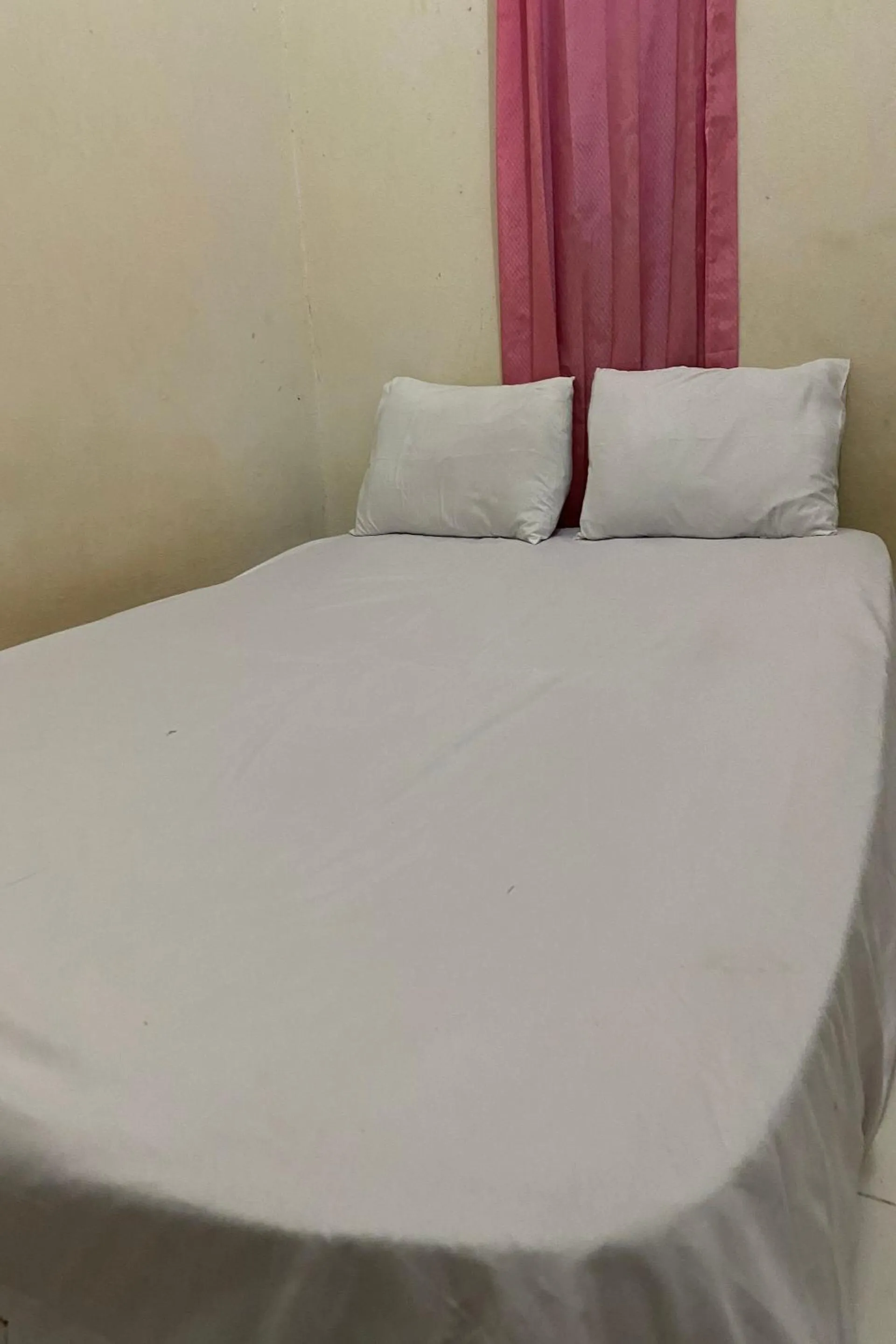 Bedroom, Bed in OYO Life 93259 Kos Kurnia