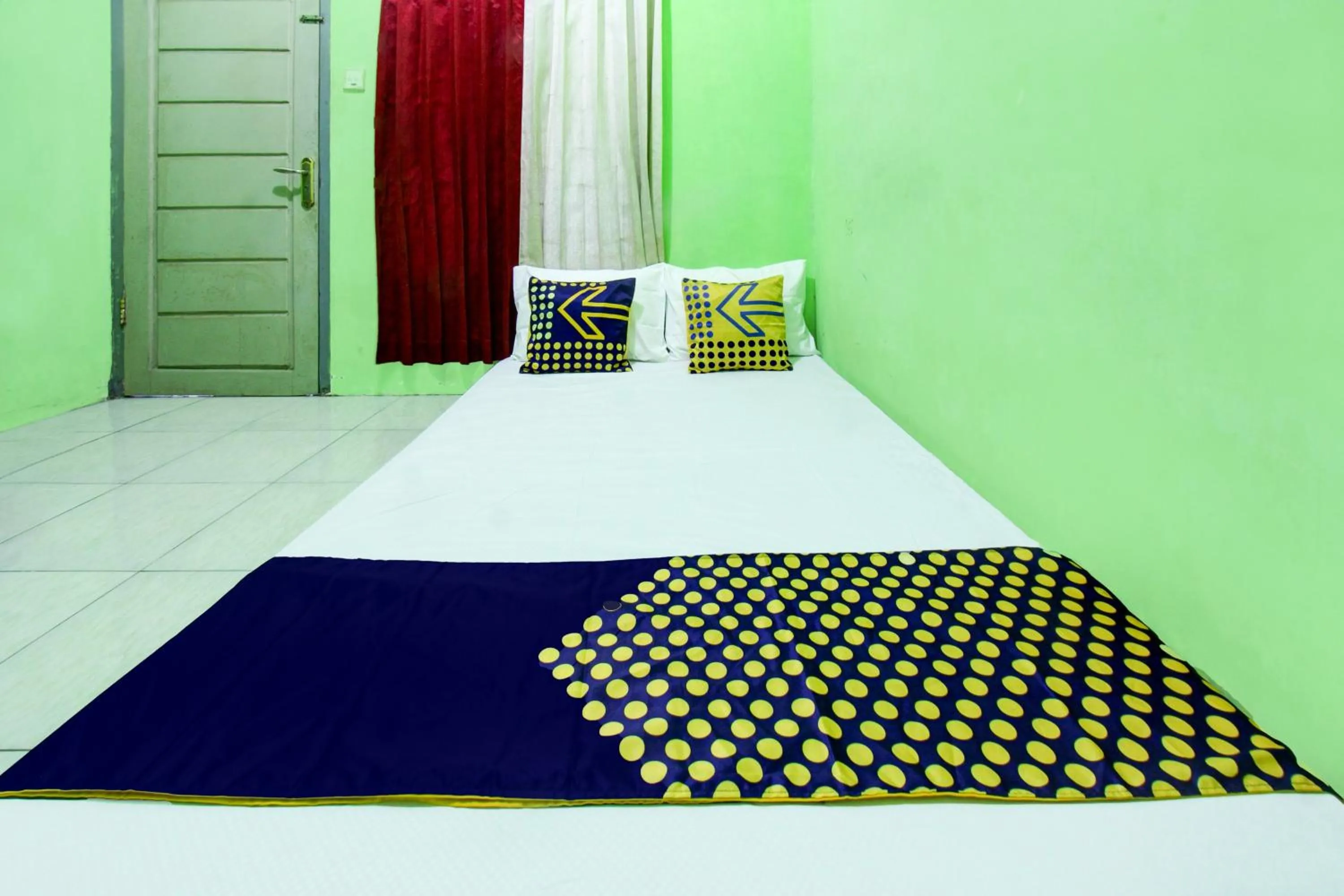 Bedroom, Bed in OYO Life 93255 Kosan Teratai Jaya