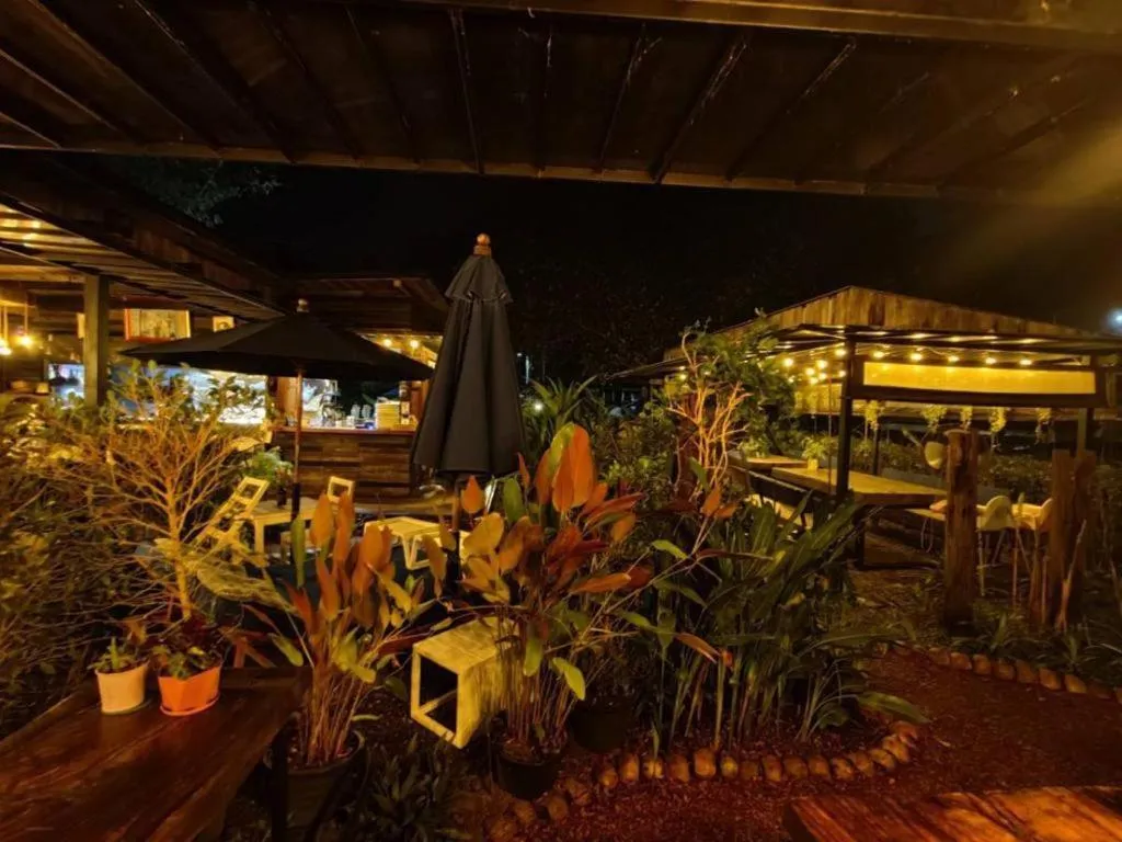 Restaurant/places to eat in The Willow Phangan