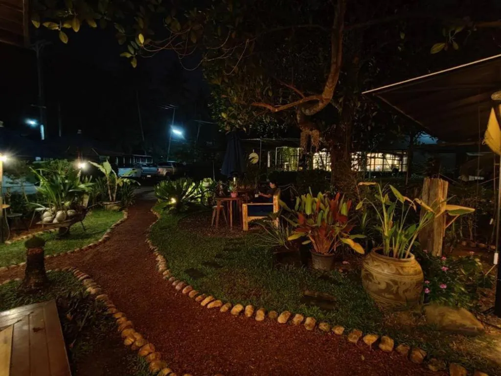 Restaurant/places to eat in The Willow Phangan